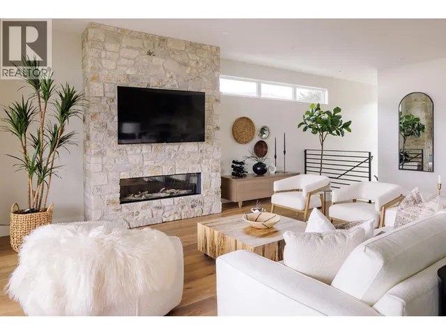 140 OLIVER PLACE, Penticton 3