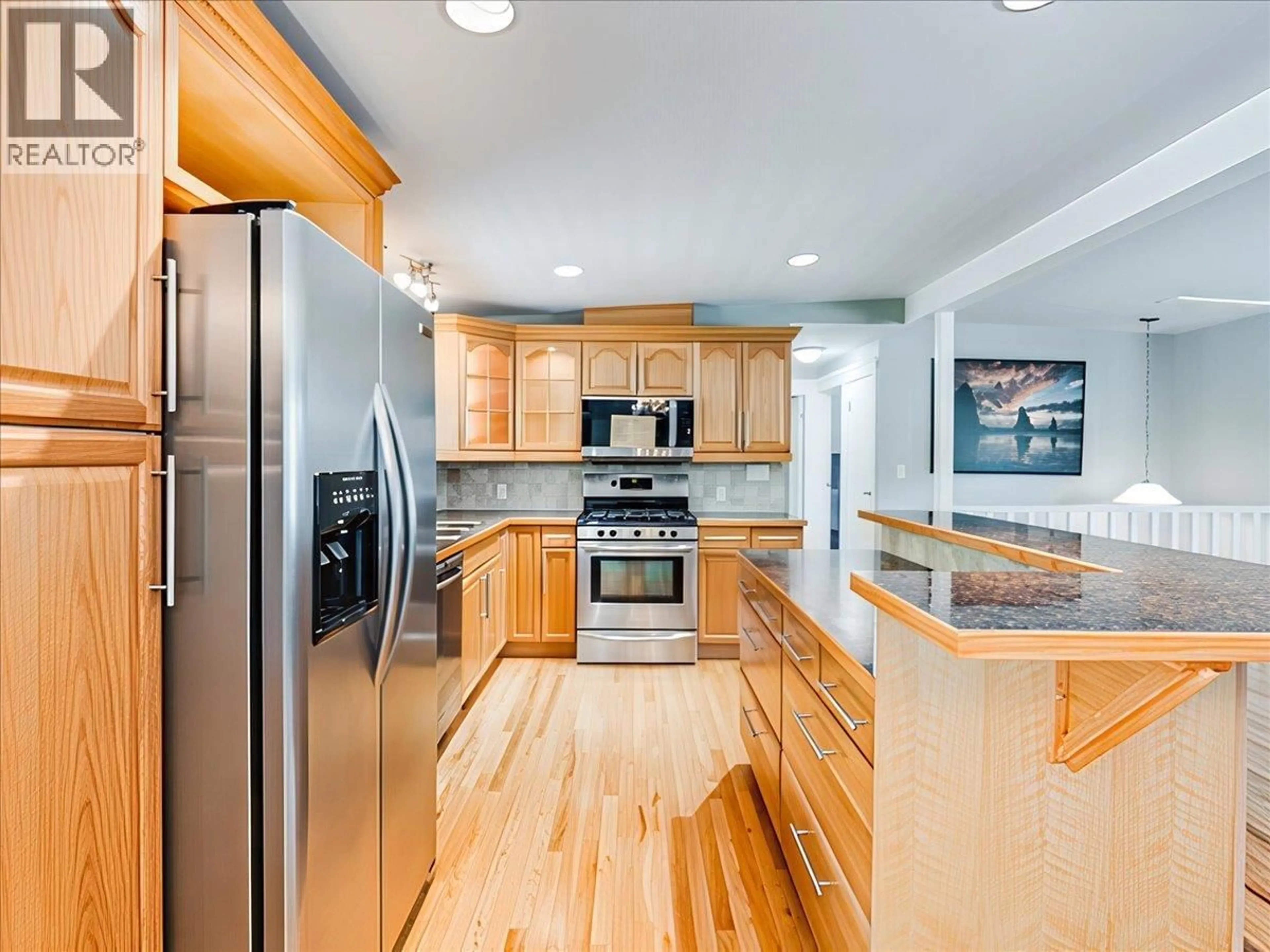 Open concept kitchen, unknown for 3833 DOGWOOD DRIVE, Trail British Columbia V1R2V4