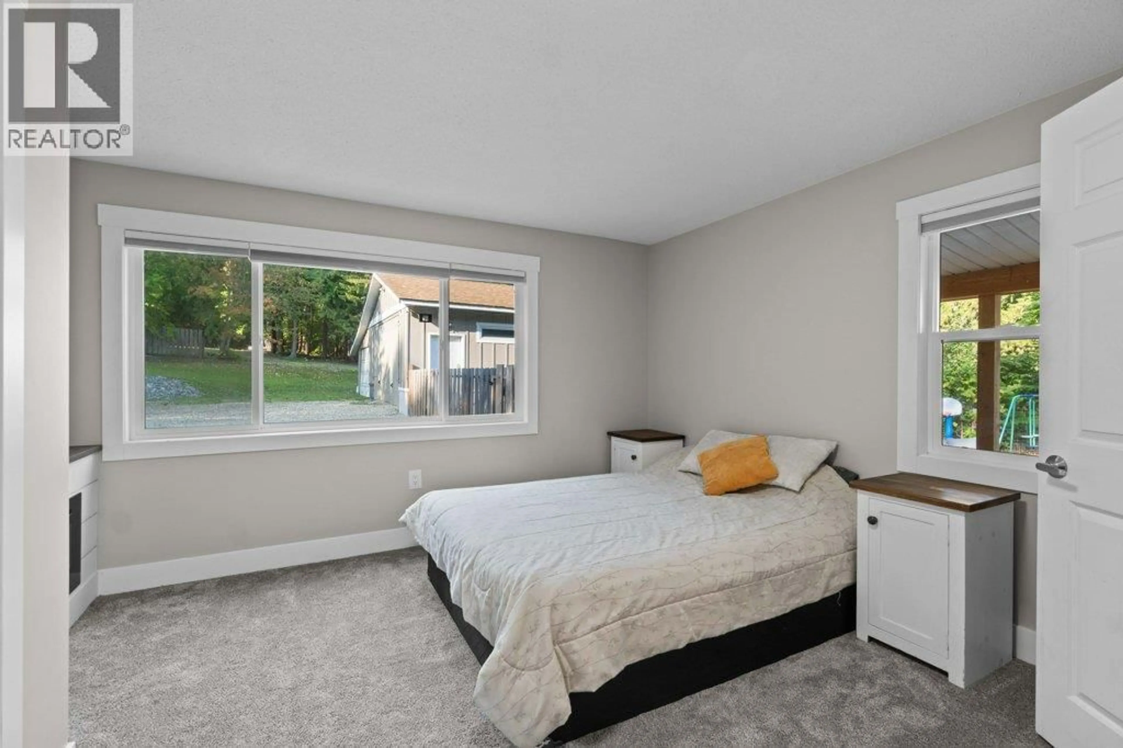 Bedroom with bed, carpet floor for 1294 NOTCH HILL ROAD, Sorrento British Columbia V0E2W0