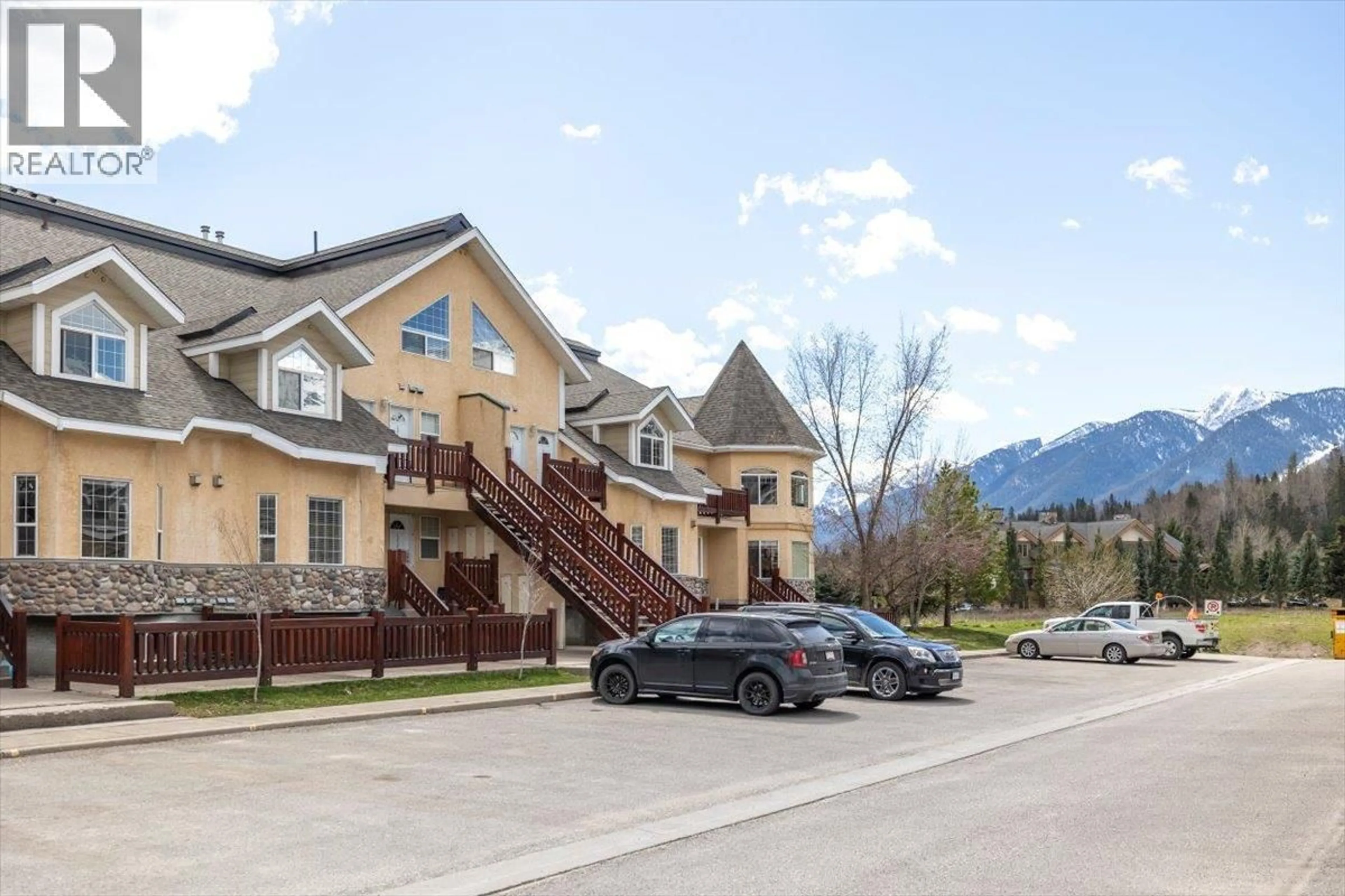 Patio, mountain view for 1304 - 1300 RIVERSIDE WAY, Fernie British Columbia V0B1M7