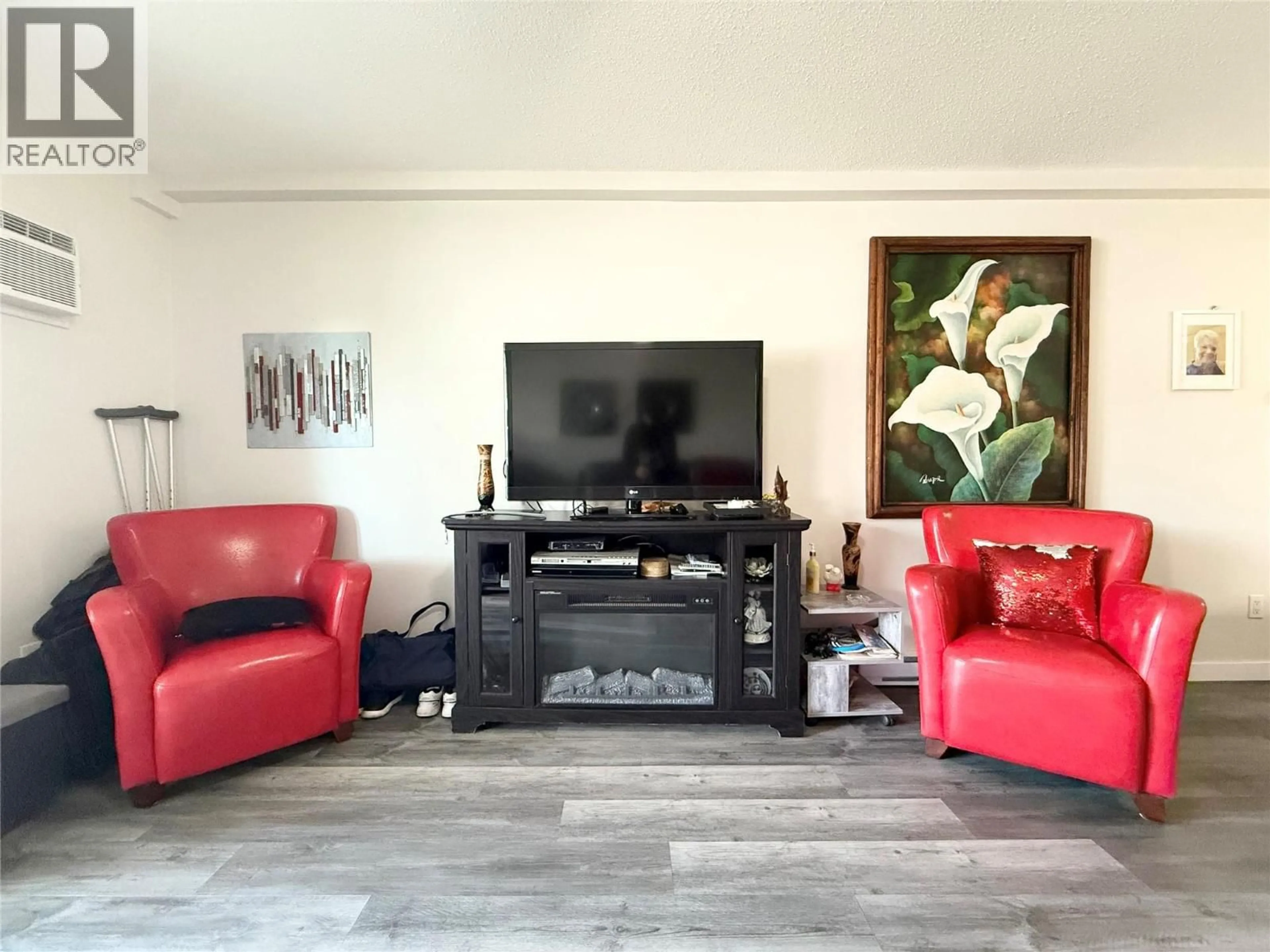 Living room with furniture, unknown for 108 - 1703 MENZIES STREET, Merritt British Columbia V1K1A6