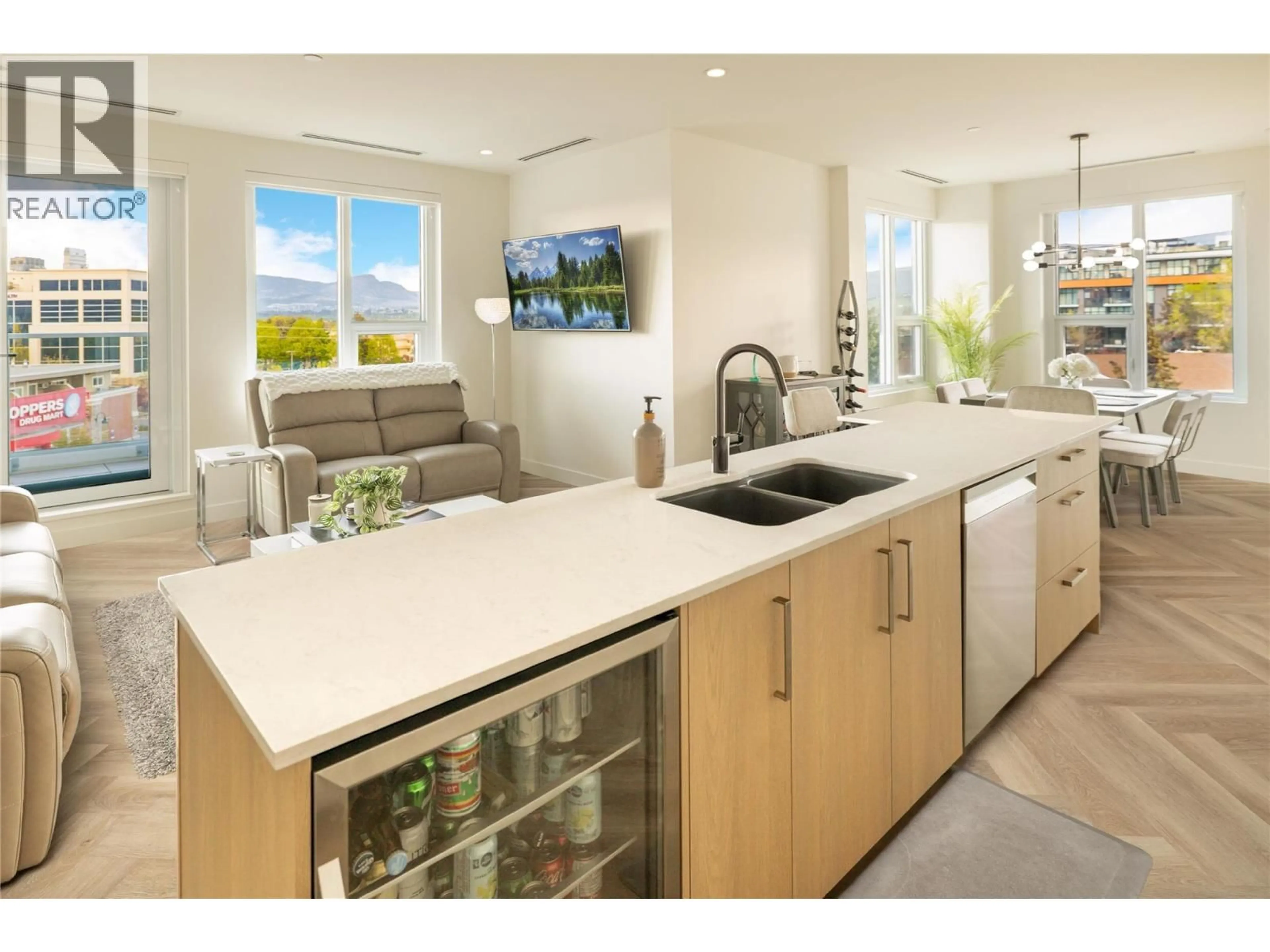 Open concept kitchen, unknown for 411 - 3340 LAKESHORE ROAD, Kelowna British Columbia V1W0H6