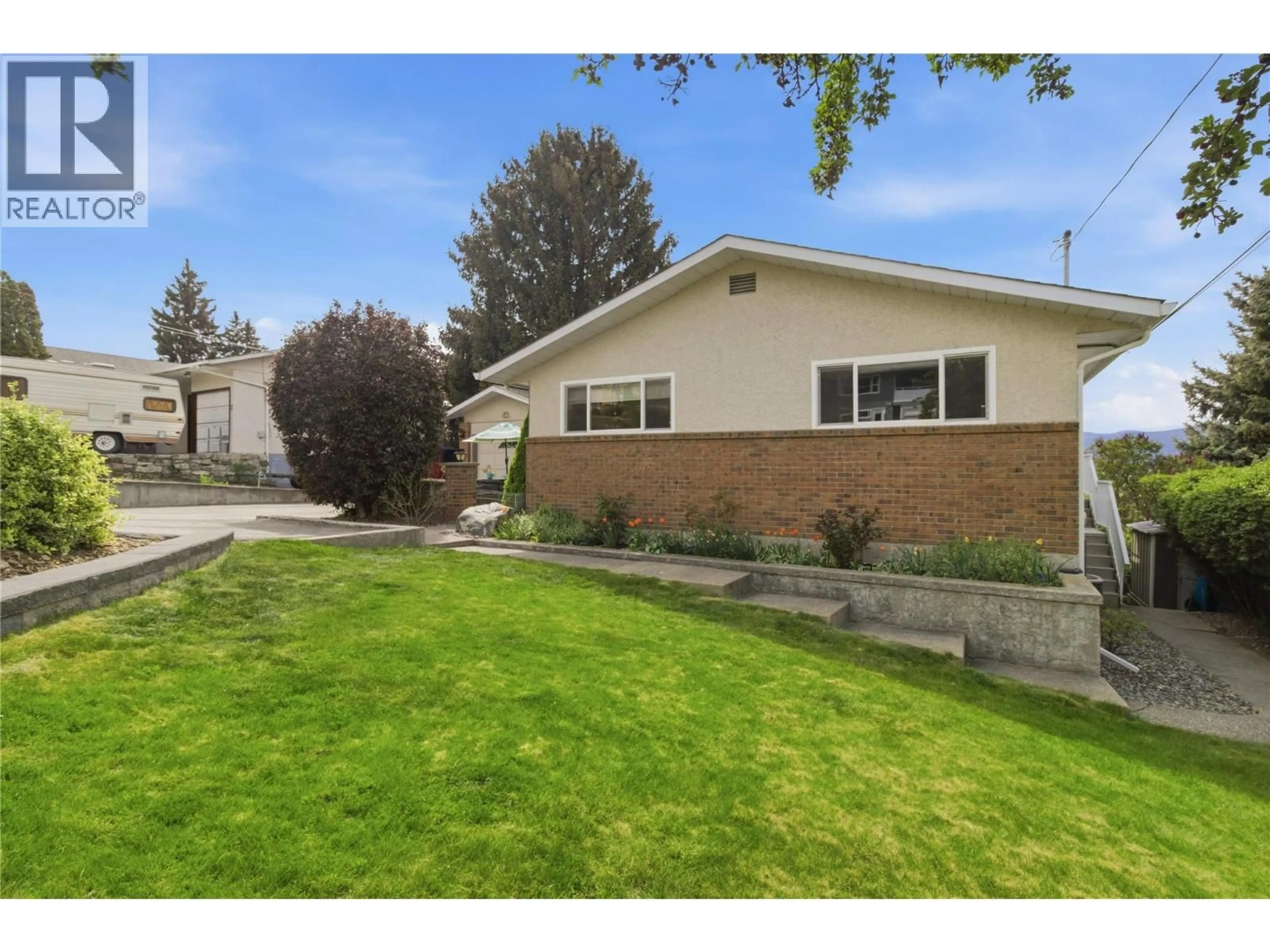 Unknown for 869 MCKENZIE ROAD, Kelowna British Columbia V1X2B4