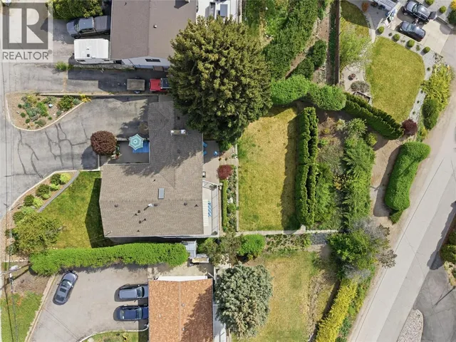 869 MCKENZIE ROAD, Kelowna 2
