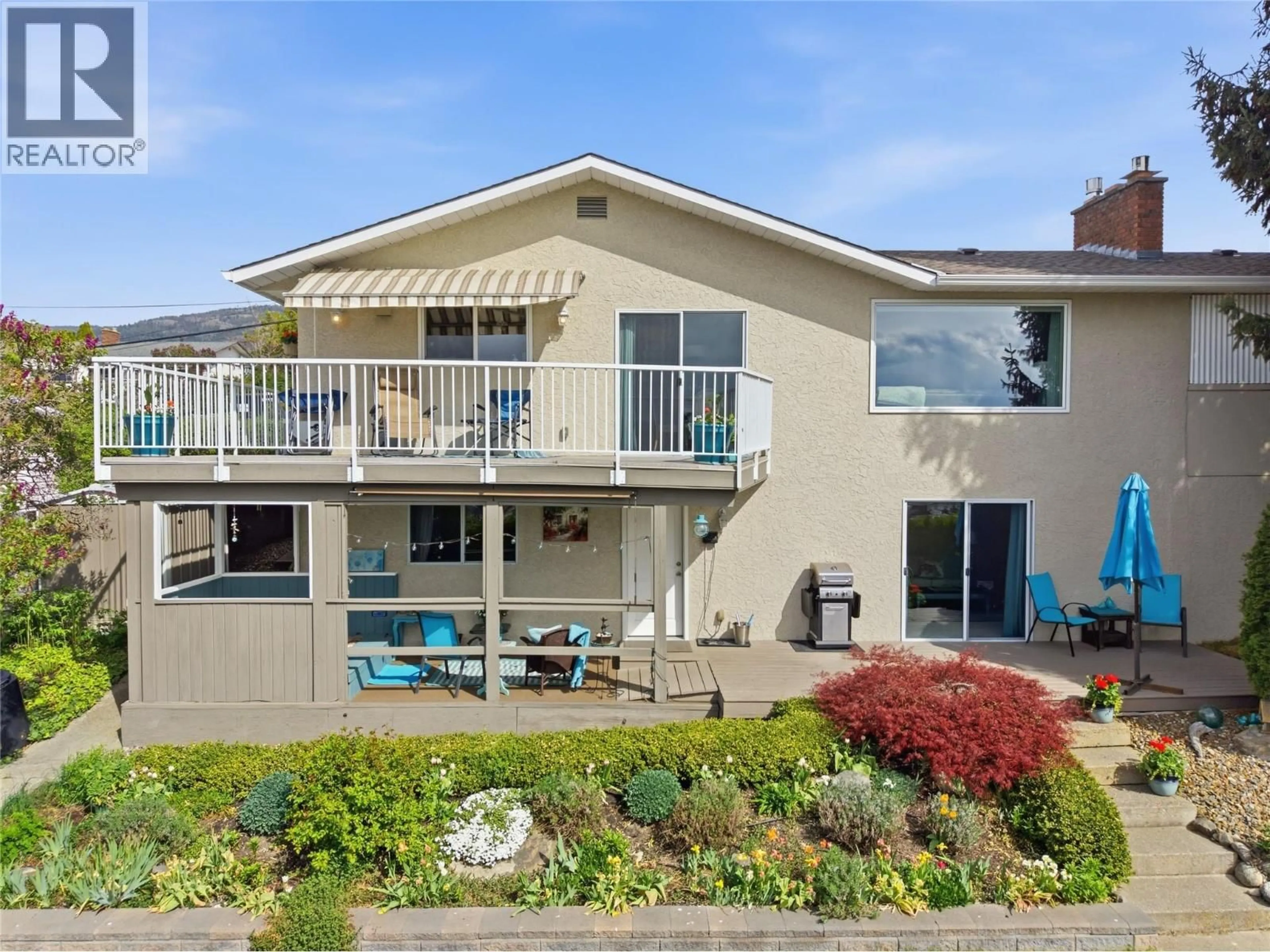 Home with vinyl exterior material, water/lake/river/ocean view for 869 MCKENZIE ROAD, Kelowna British Columbia V1X2B4