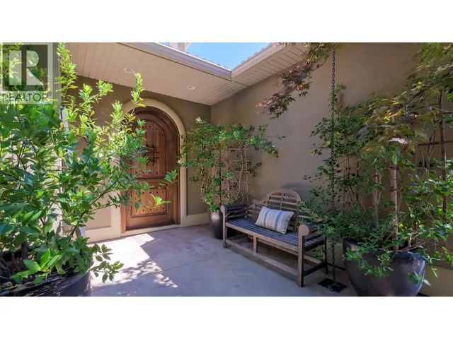 1749 CAPISTRANO DRIVE, Kelowna 5