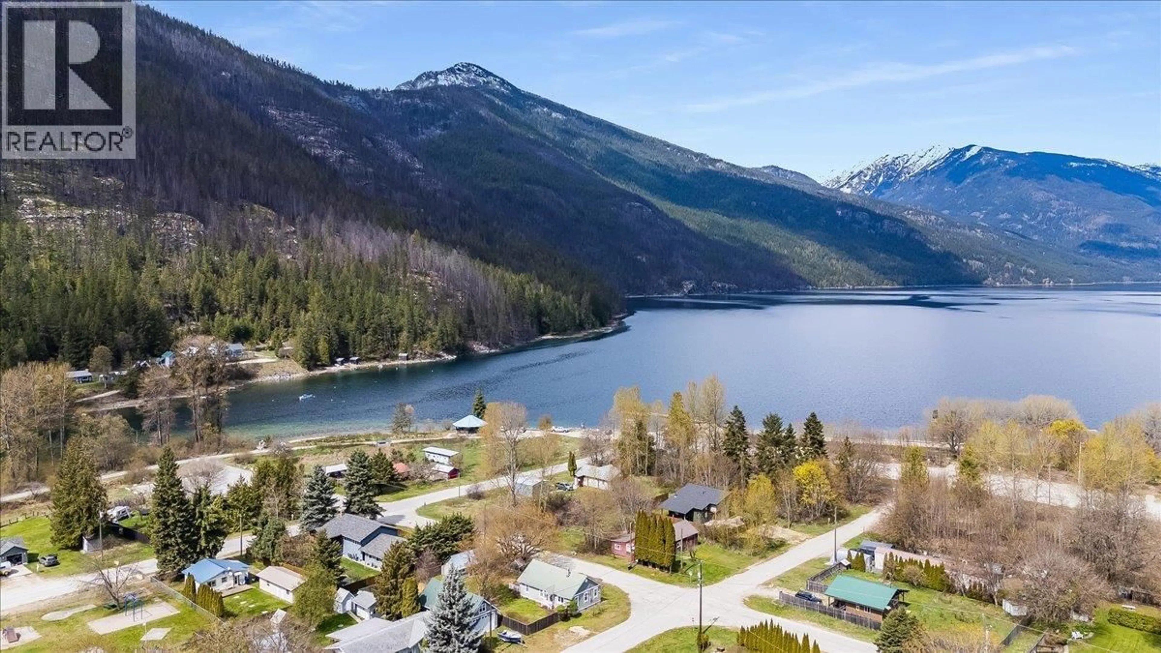 A pic from outside/outdoor area/front of a property/back of a property/a pic from drone, water/lake/river/ocean view for 501 ARTHUR STREET, Slocan British Columbia V0G2C0