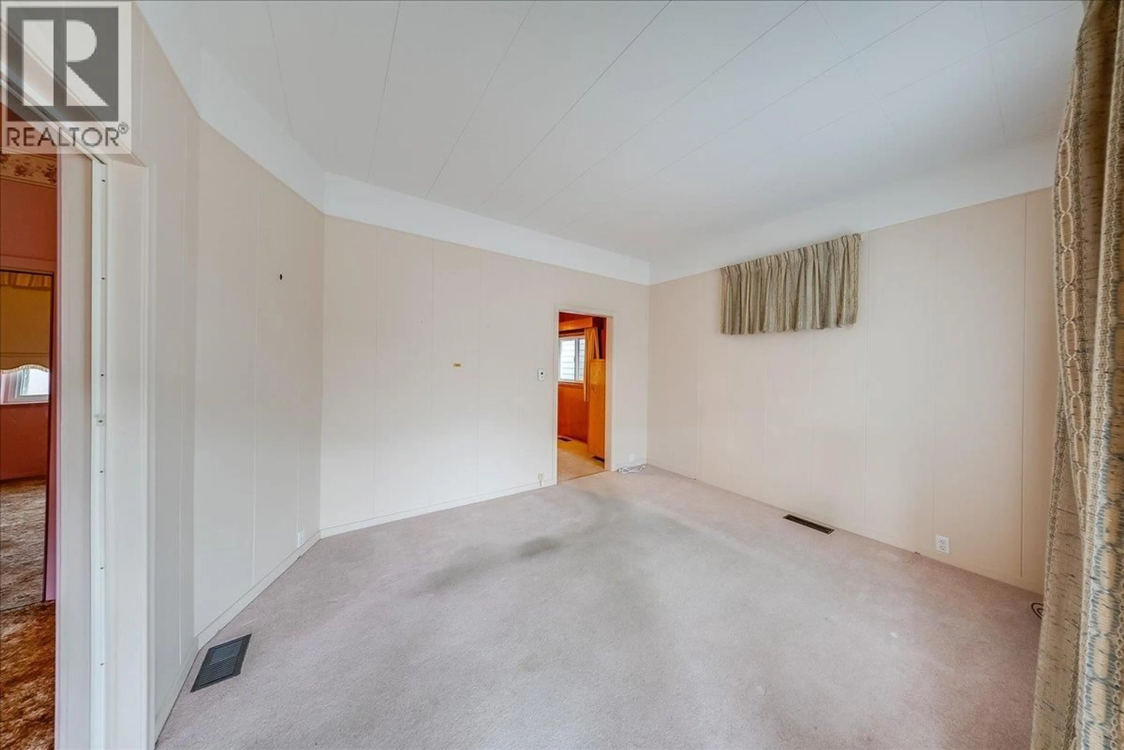 A pic of a room for 1734 THIRD AVENUE, Trail British Columbia V1R1P9