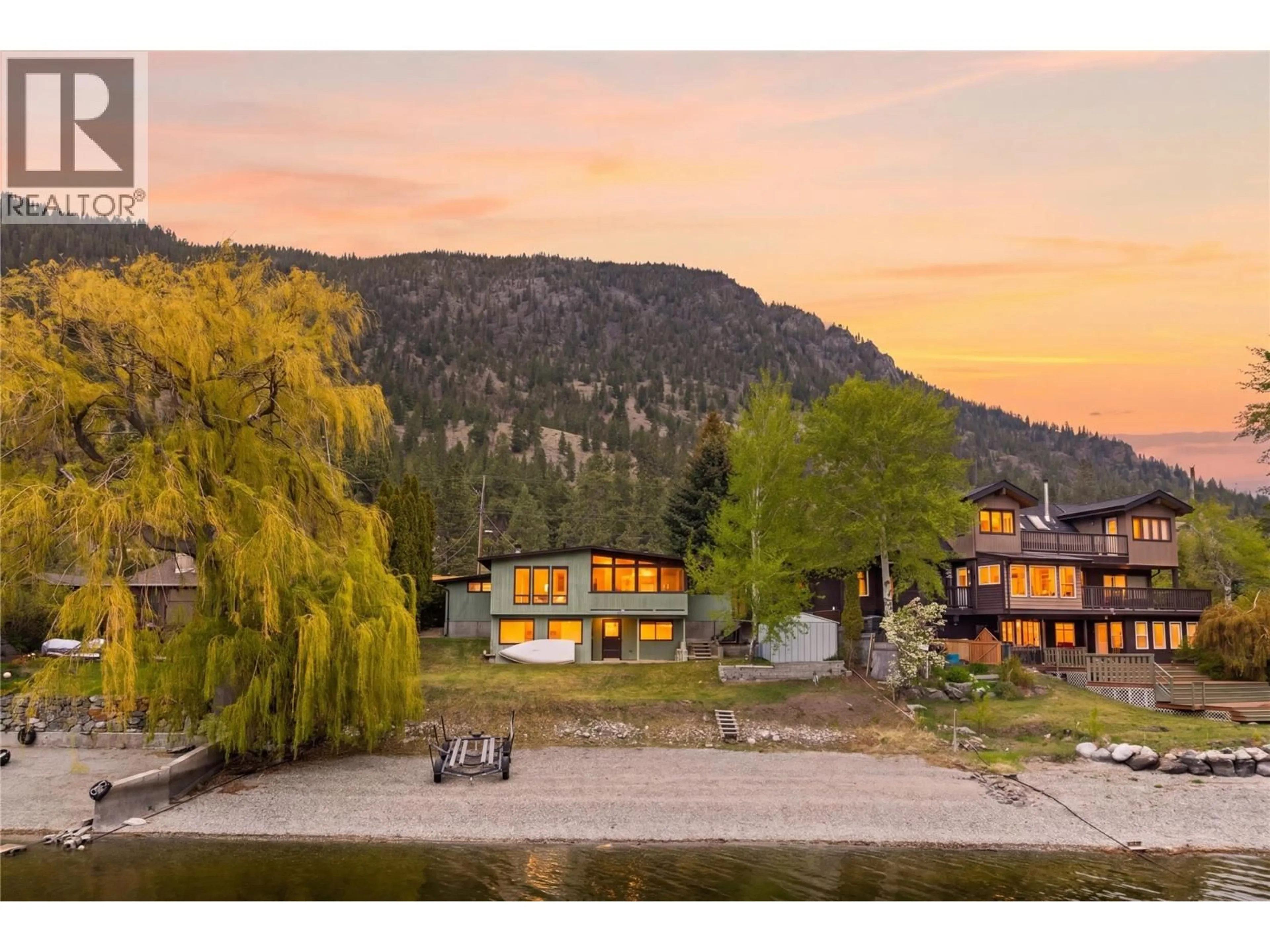 A pic from outside/outdoor area/front of a property/back of a property/a pic from drone, water/lake/river/ocean view for 5520 HARMON ESTATES ROAD, Merritt British Columbia V1K0A1