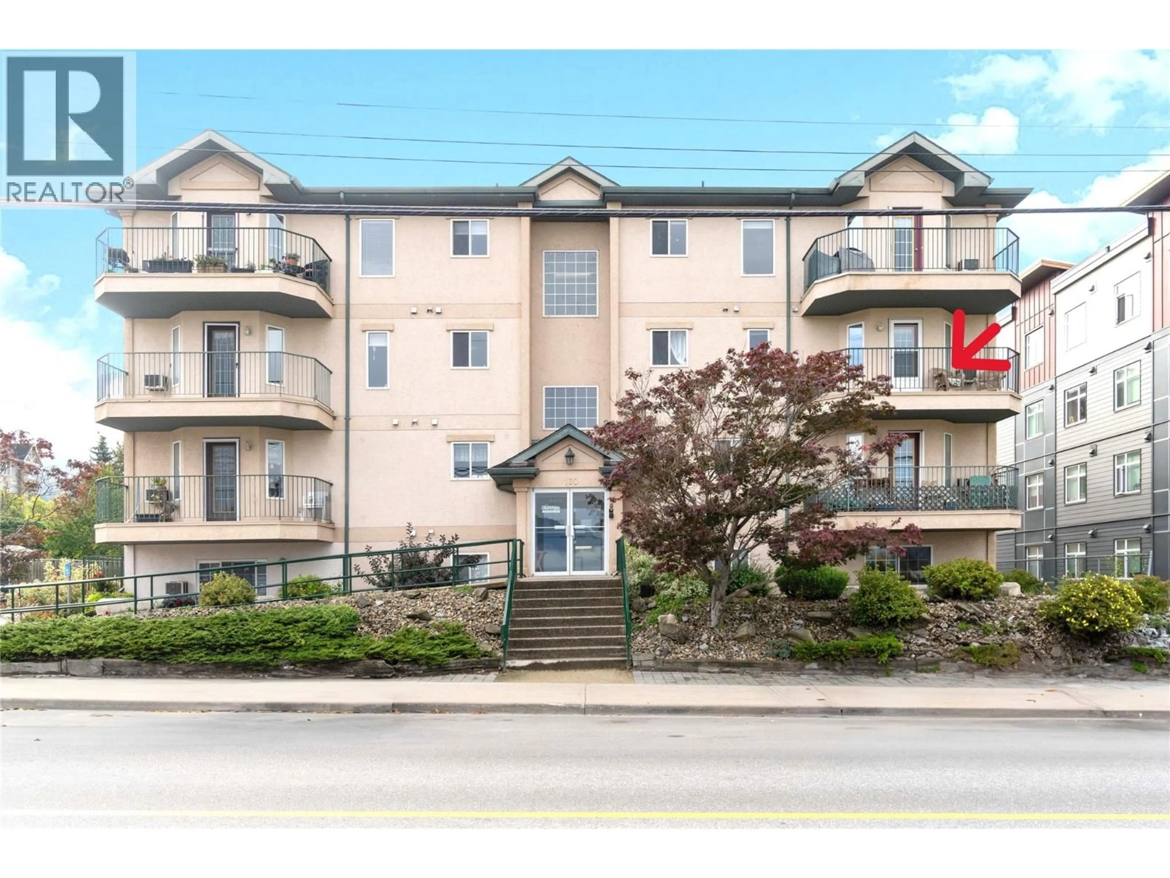 Unknown for 301 - 160 5TH AVENUE SOUTHWEST, Salmon Arm British Columbia V1E1R4