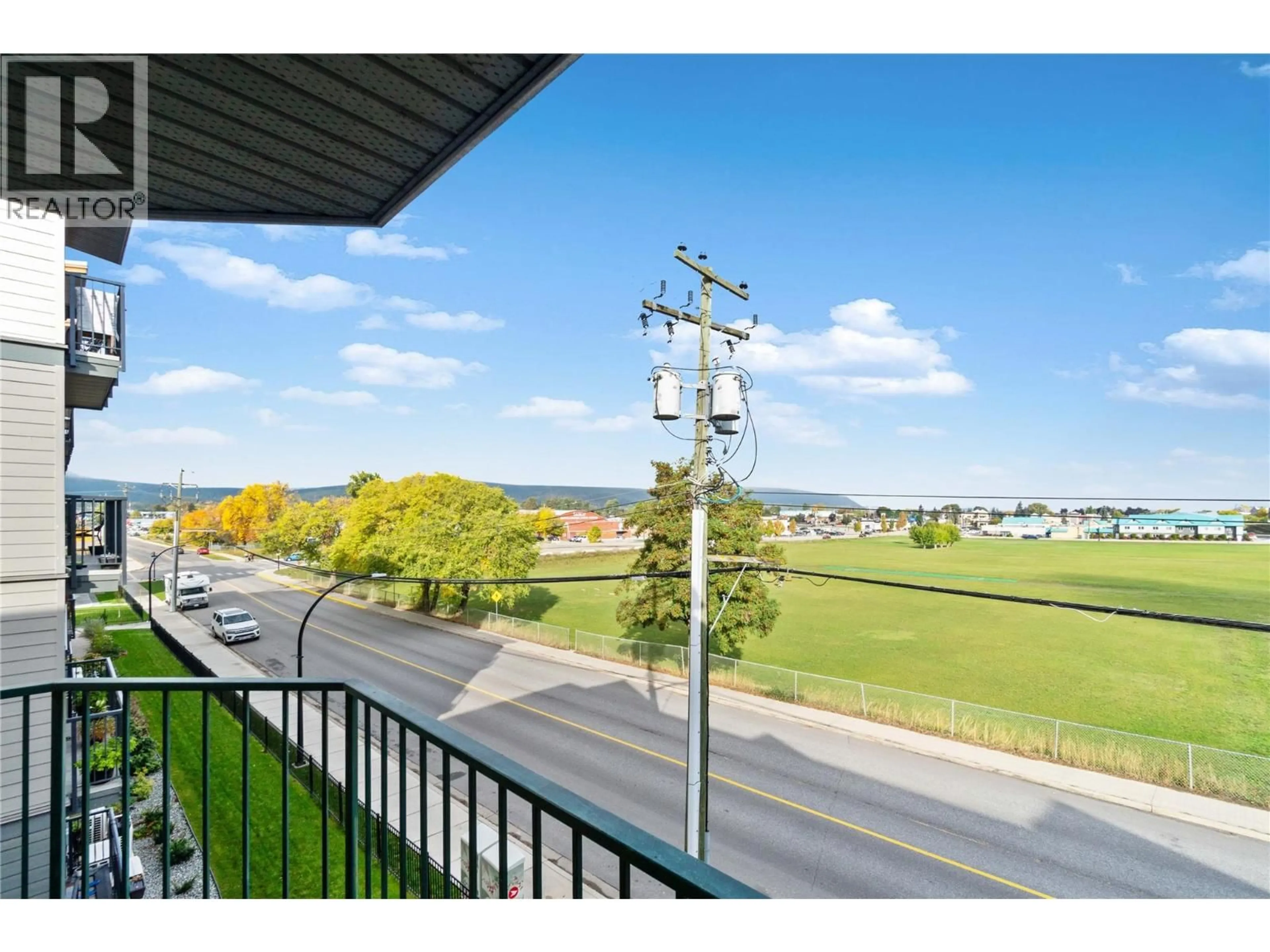 Unknown for 301 - 160 5TH AVENUE SOUTHWEST, Salmon Arm British Columbia V1E1R4