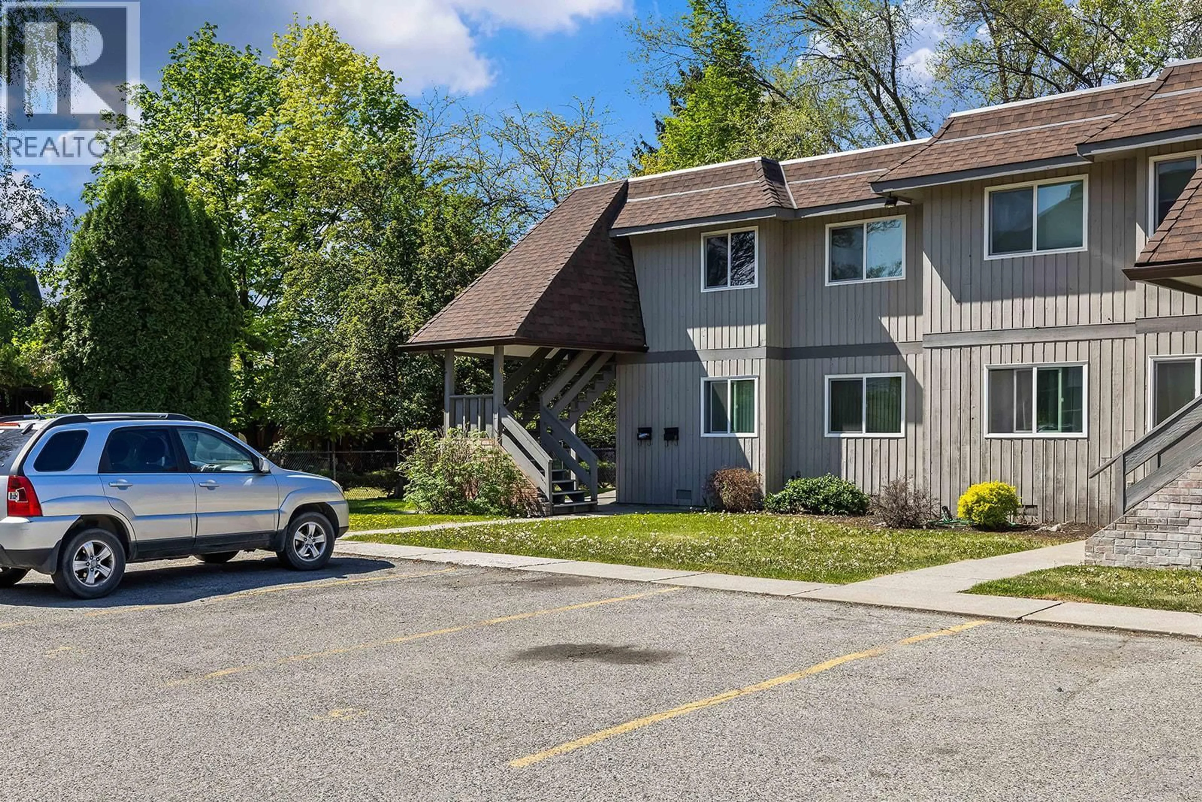 Patio, street for 5 - 340 MILLS ROAD, Kelowna British Columbia V1X4G8