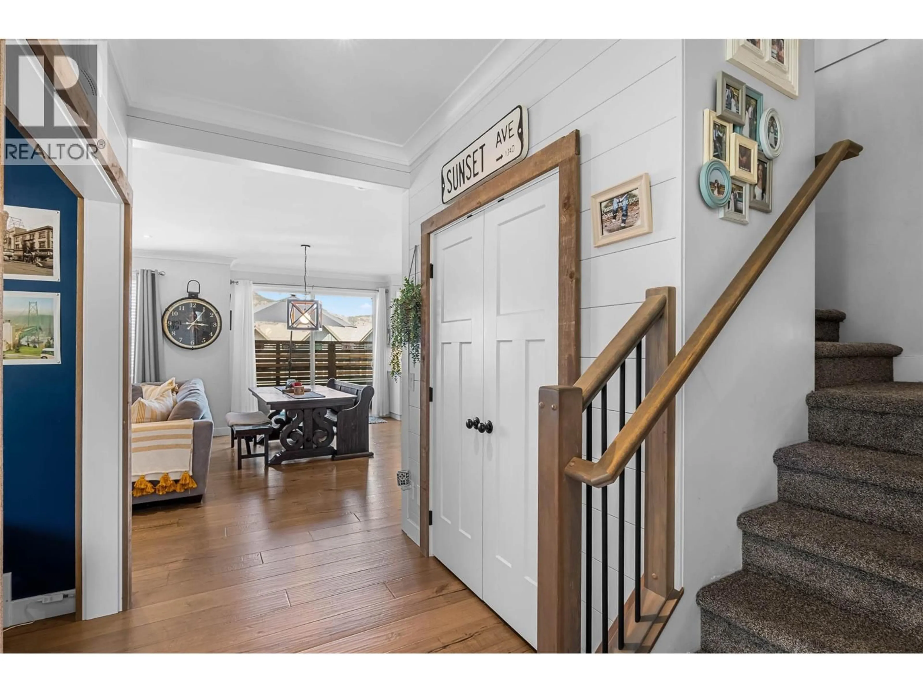 Indoor entryway for 1559 EMERALD DRIVE, Kamloops British Columbia V2E0C4