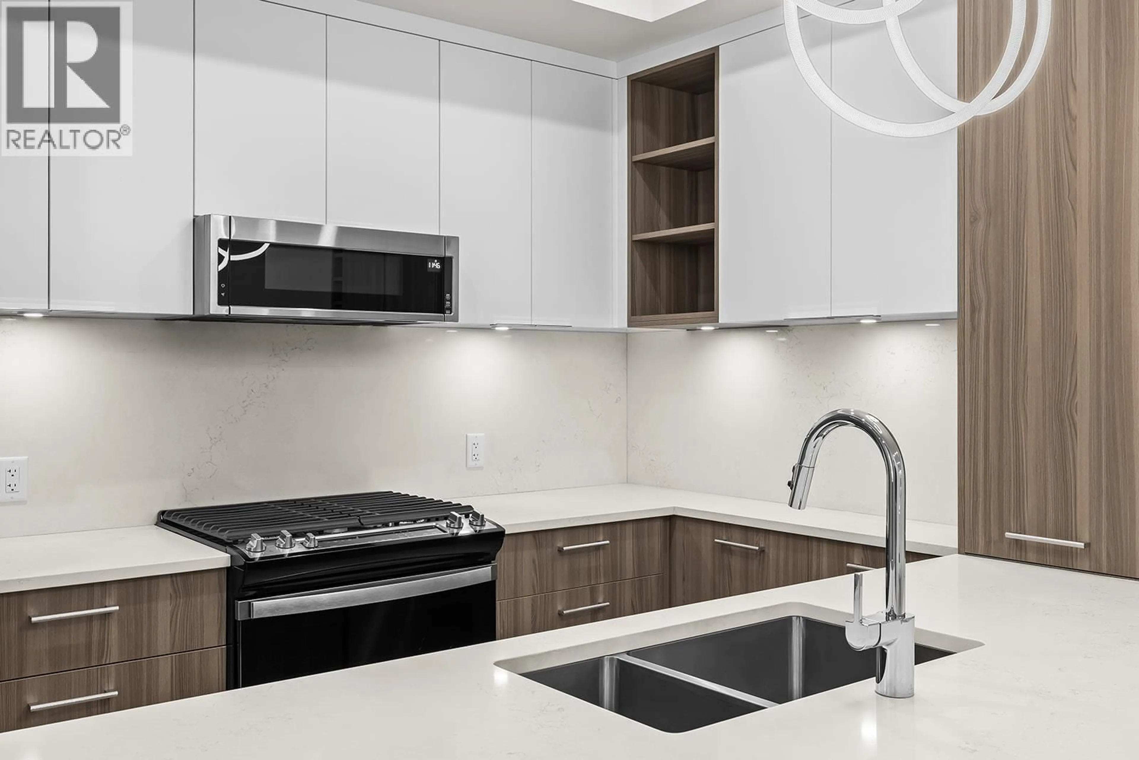 Standard kitchen, unknown for 222 - 630 BOYNTON PLACE, Kelowna British Columbia V1V3B8