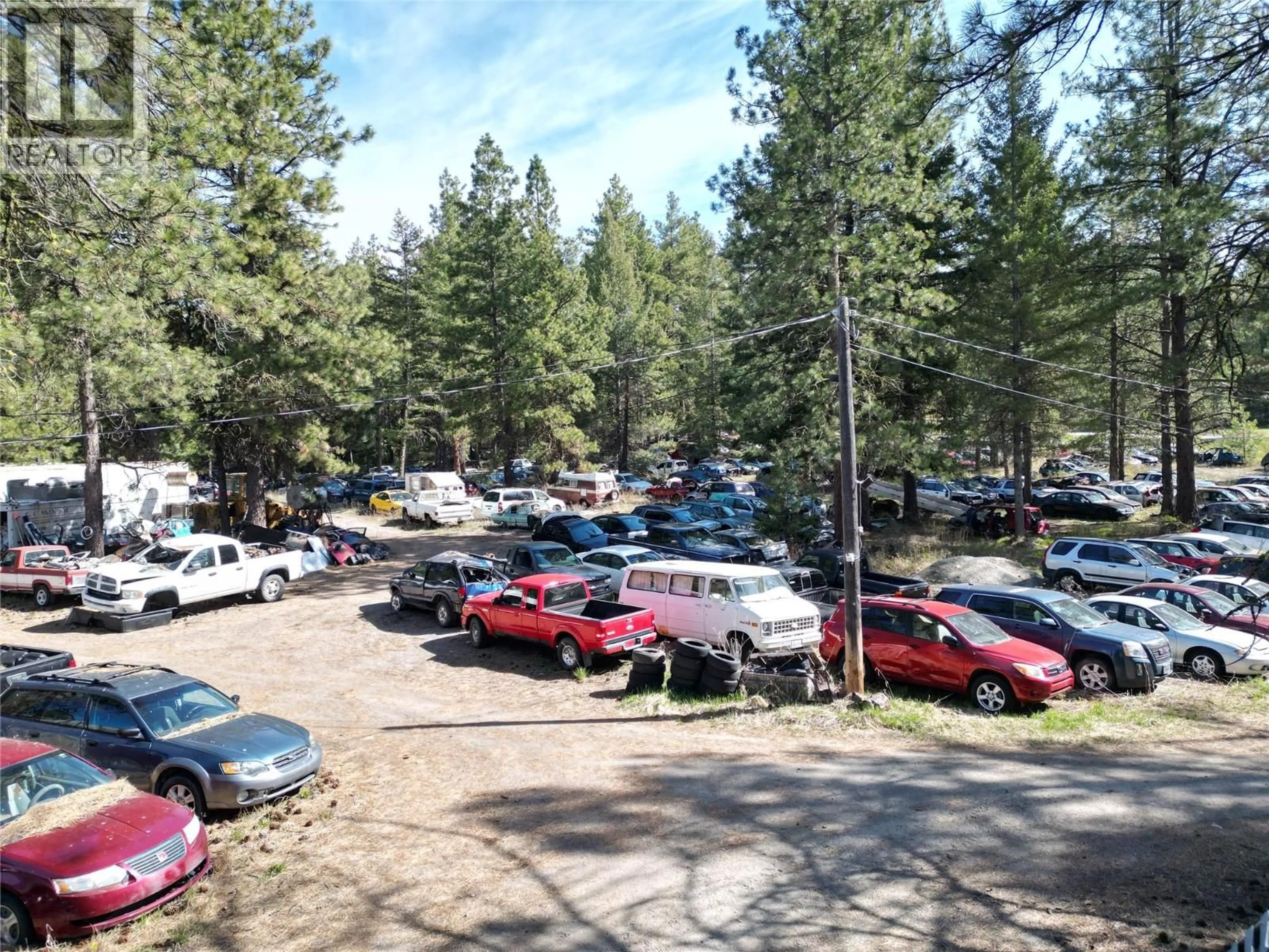 Parking for 6725 SIDLEY MOUNTAIN ROAD, Bridesville British Columbia V0H1B0