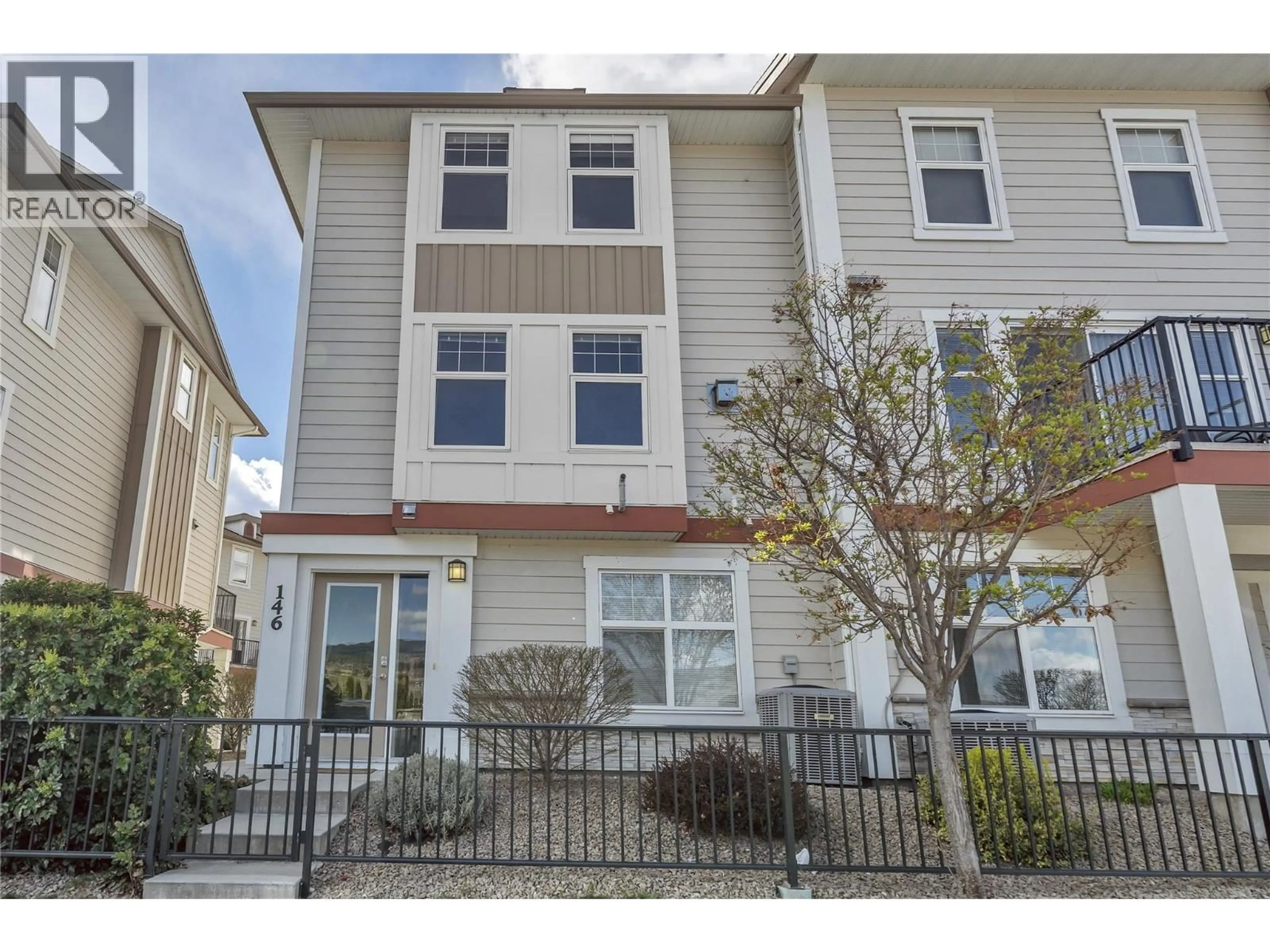 Home with vinyl exterior material, street for 146 - 3363 WILSON STREET, Penticton British Columbia V2A9G7