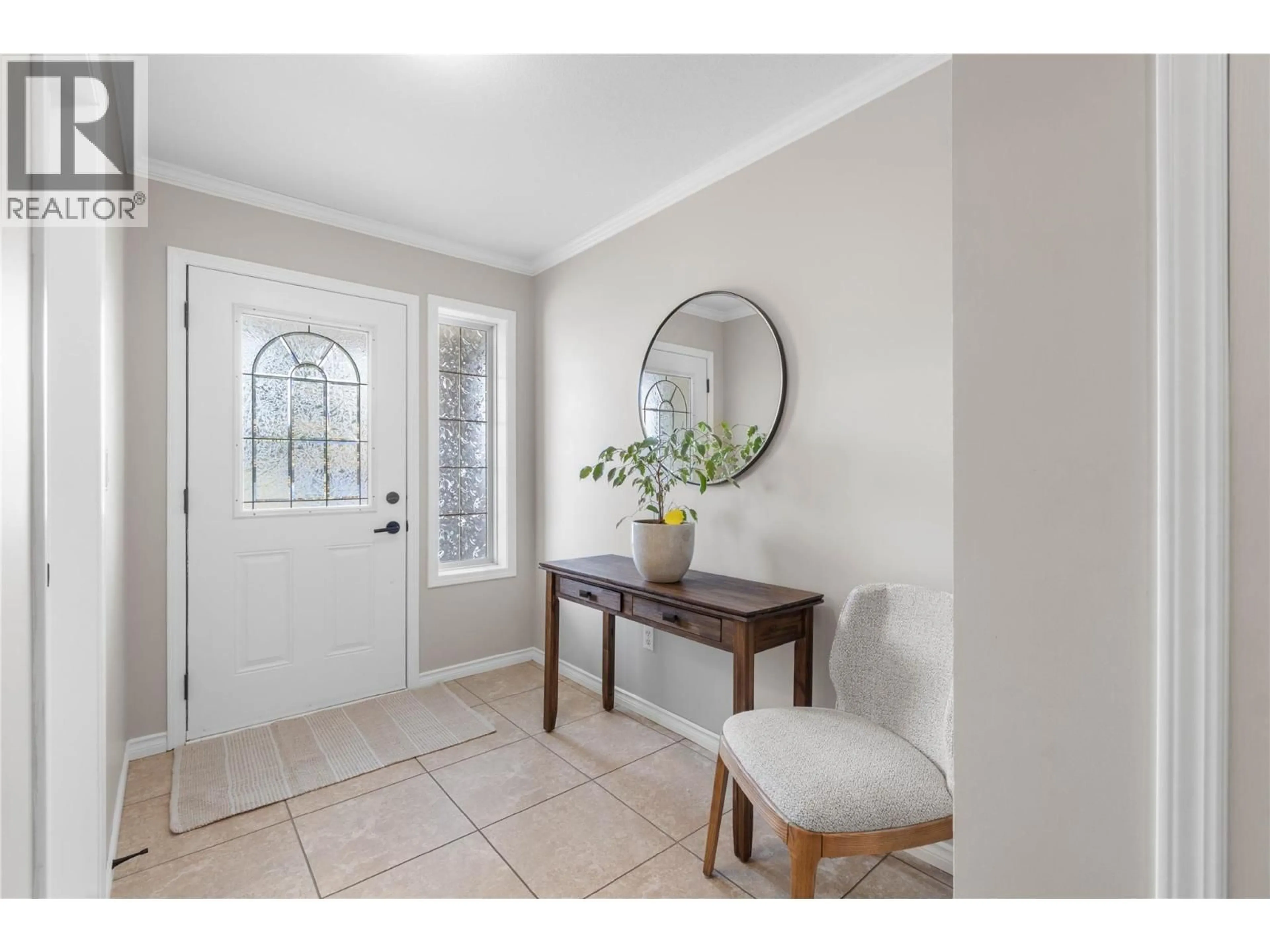 Indoor entryway for 2324 ABBEYGLEN WAY, Kamloops British Columbia V1S1V6