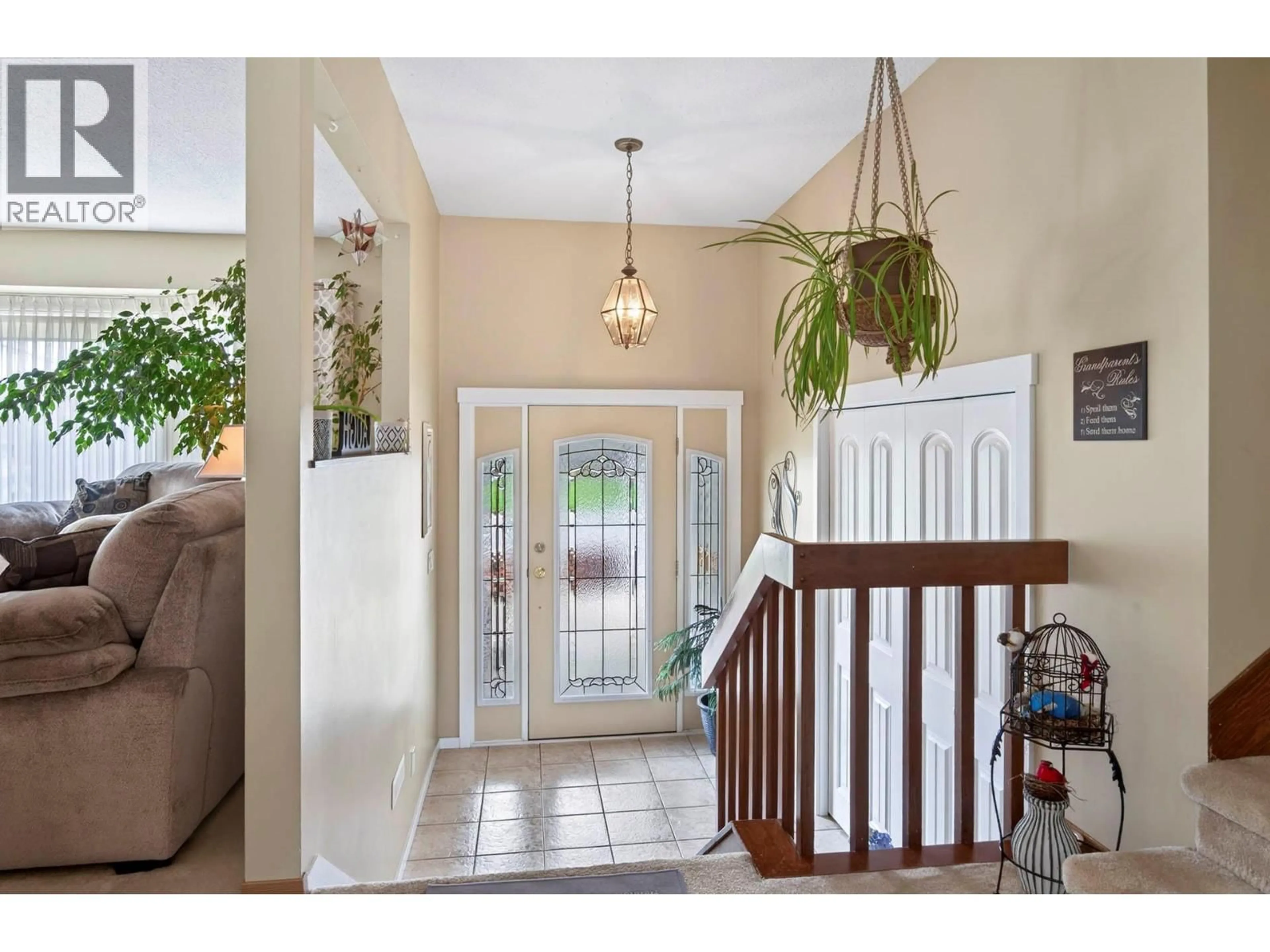 Indoor entryway for 985 NICOLANI DRIVE, Kamloops British Columbia V2B8C6