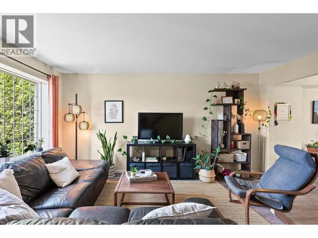 1170 WINTERGREEN CRESCENT, Kelowna 2
