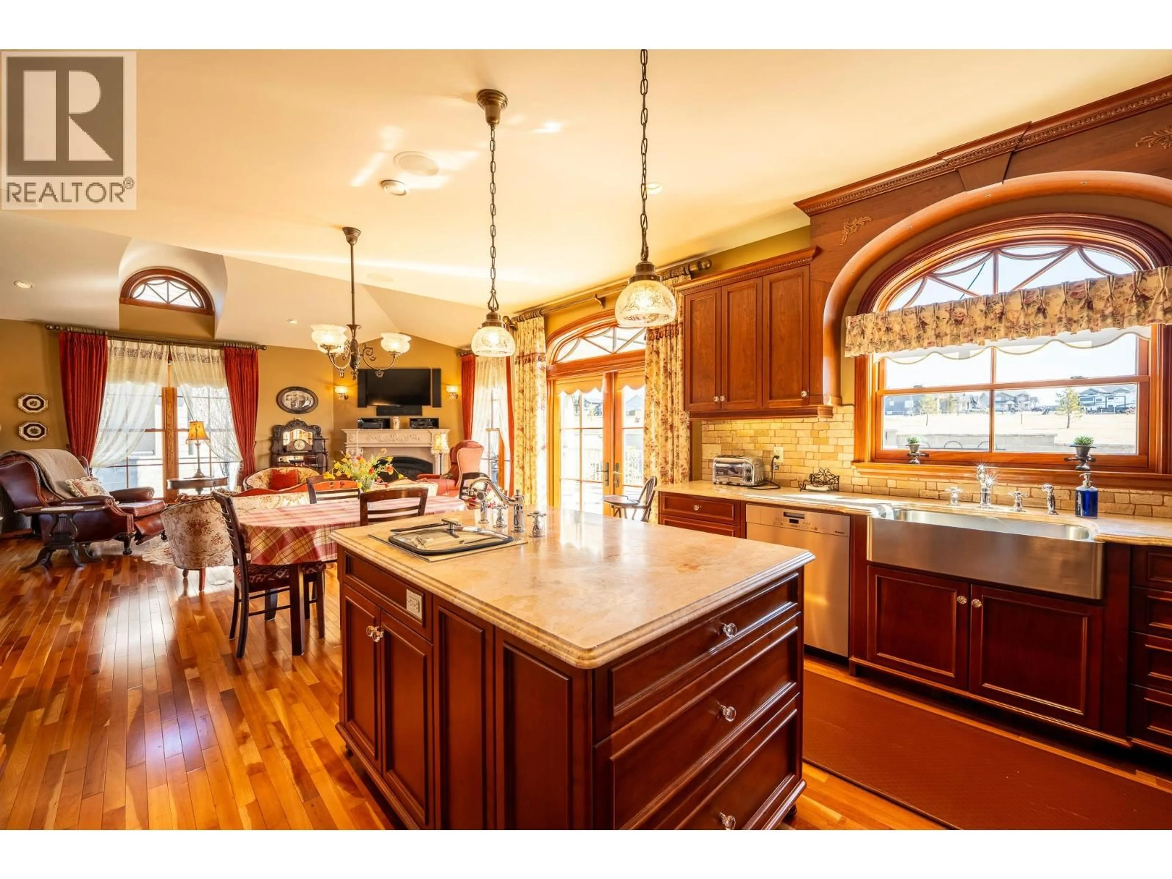 Open concept kitchen, unknown for 1829 86 AVENUE, Dawson Creek British Columbia V1G0C8