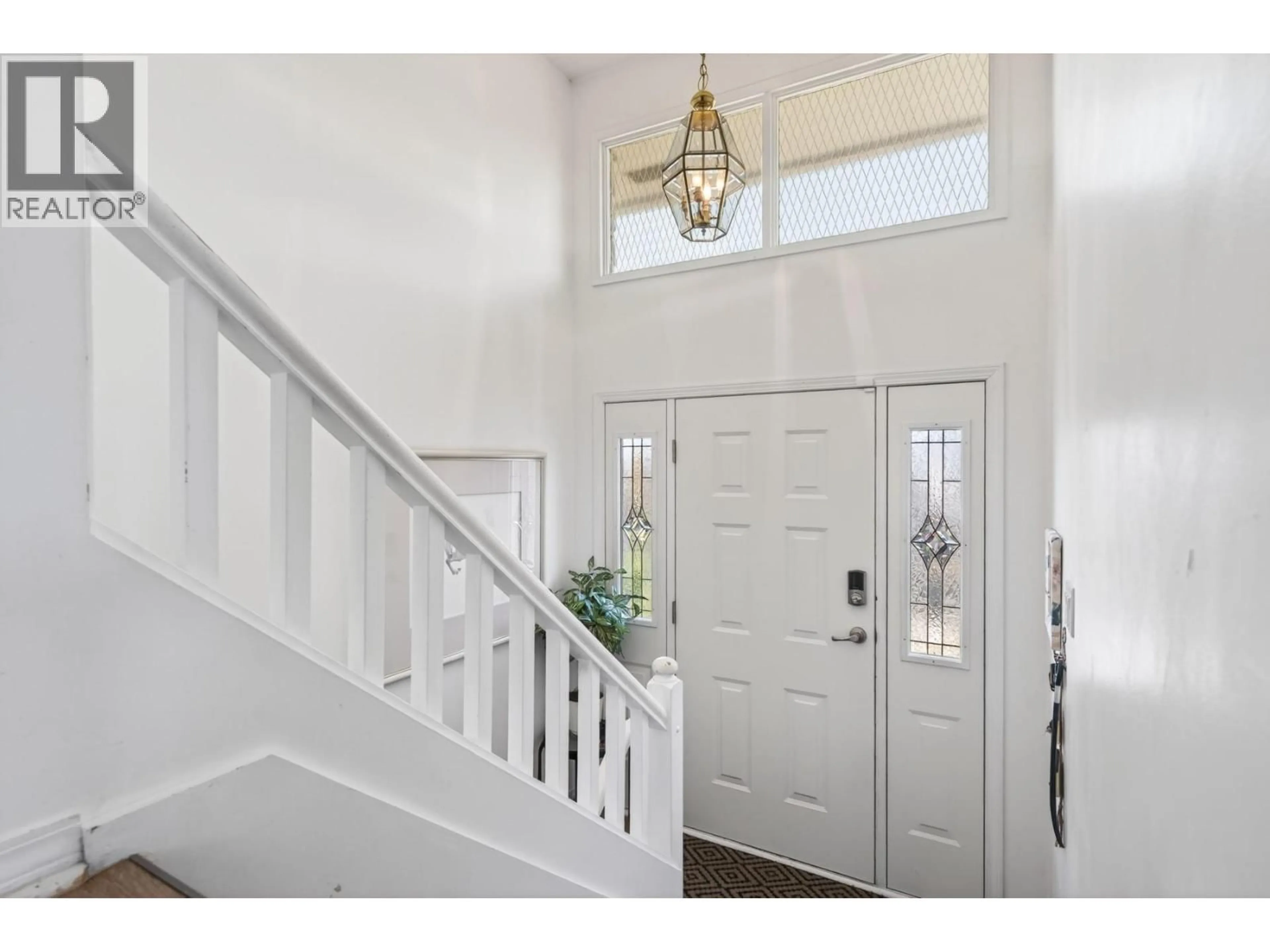 Indoor entryway for 229 GREENSTONE DRIVE, Kamloops British Columbia V2C1N6