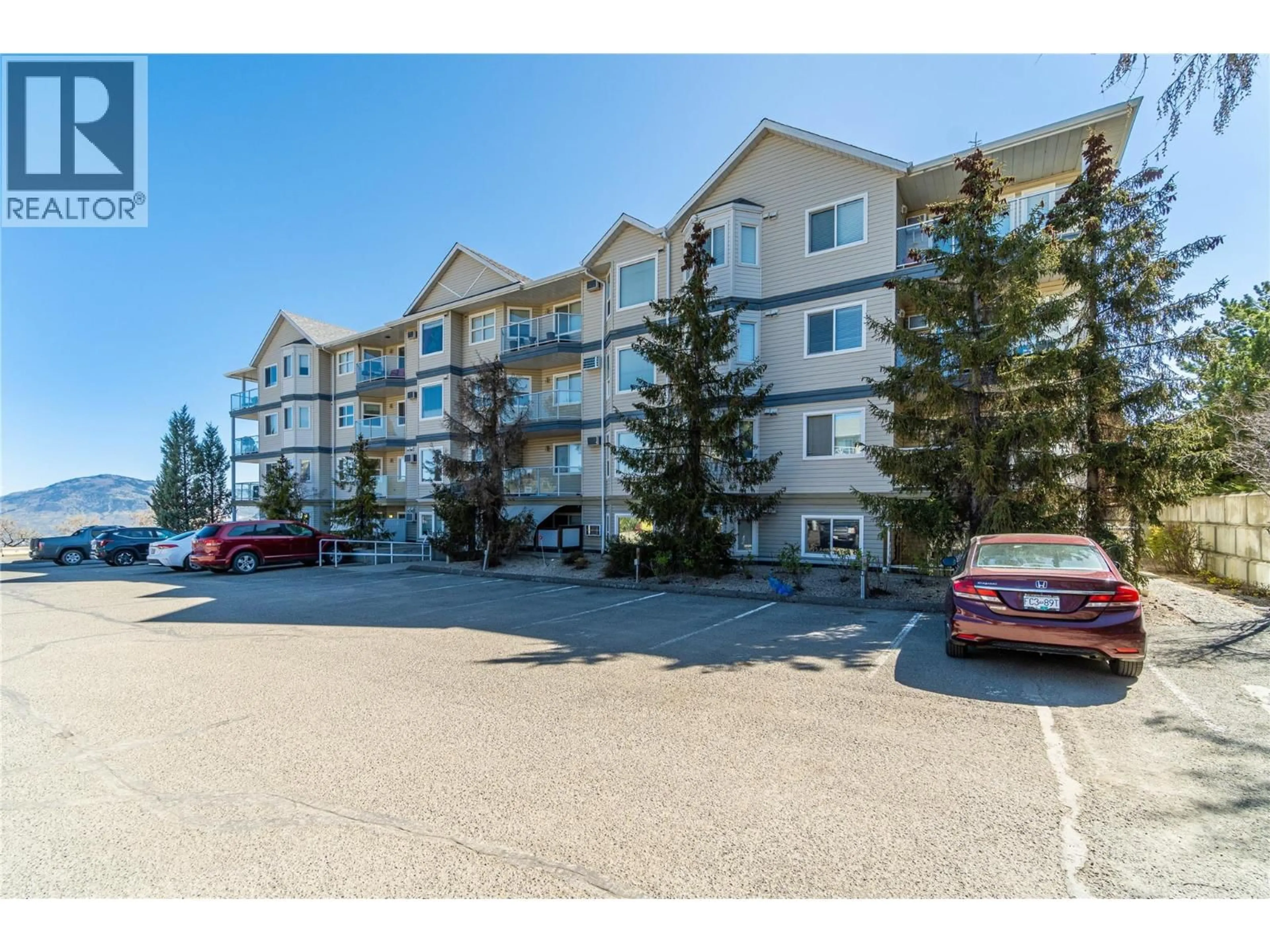 A pic from outside/outdoor area/front of a property/back of a property/a pic from drone, unknown for 406 - 1160 HUGH ALLAN DRIVE, Kamloops British Columbia V1S1T5