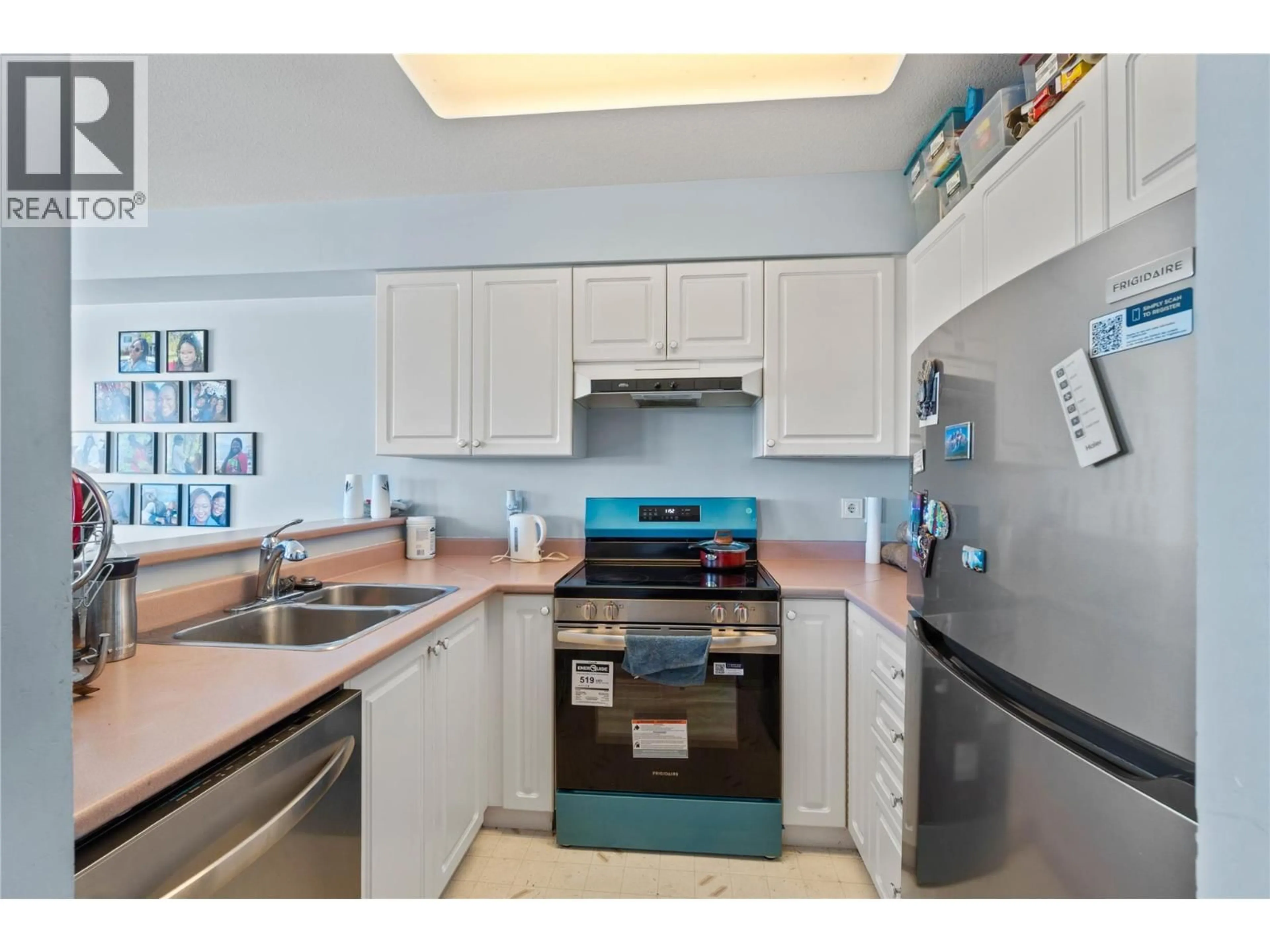 Standard kitchen, unknown for 406 - 1160 HUGH ALLAN DRIVE, Kamloops British Columbia V1S1T5