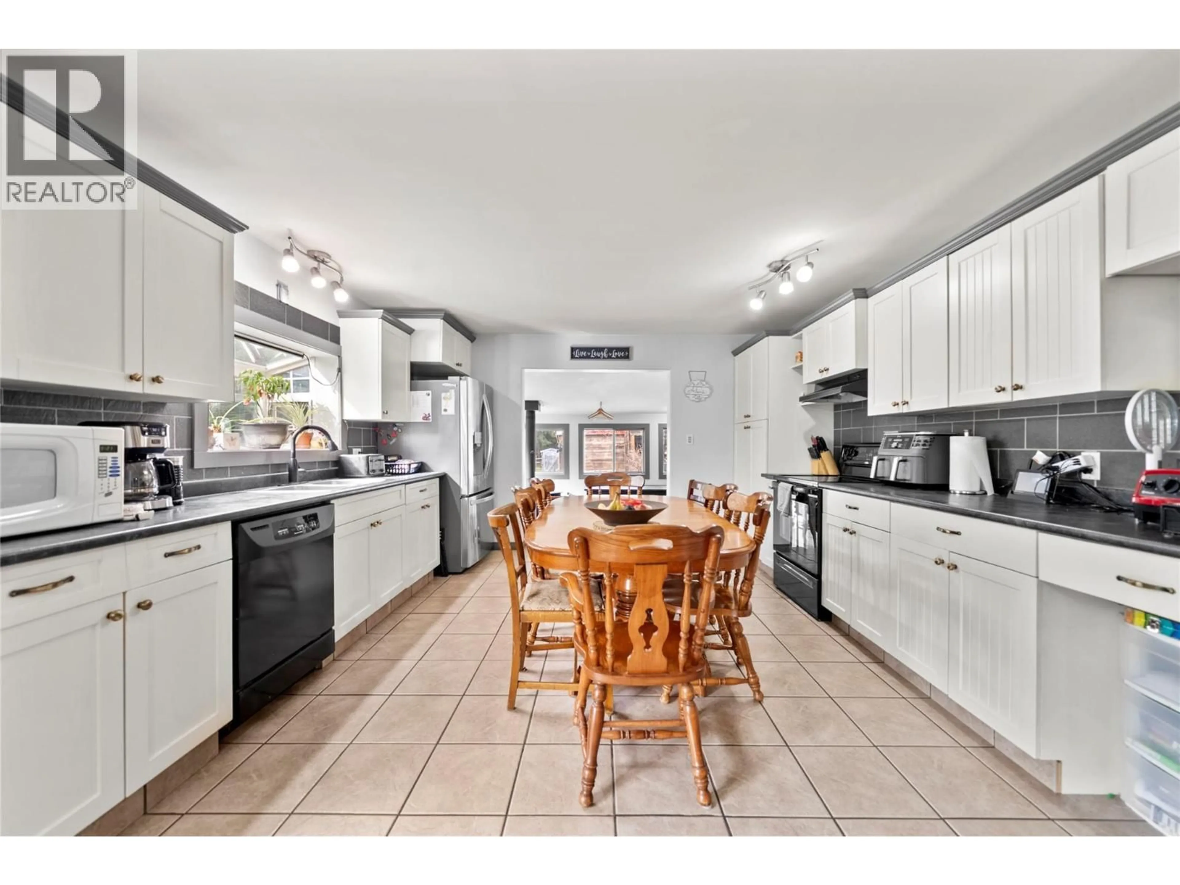 Open concept kitchen, ceramic/tile floor for 3381 TRINITY VALLEY ROAD, Enderby British Columbia V0E1V5