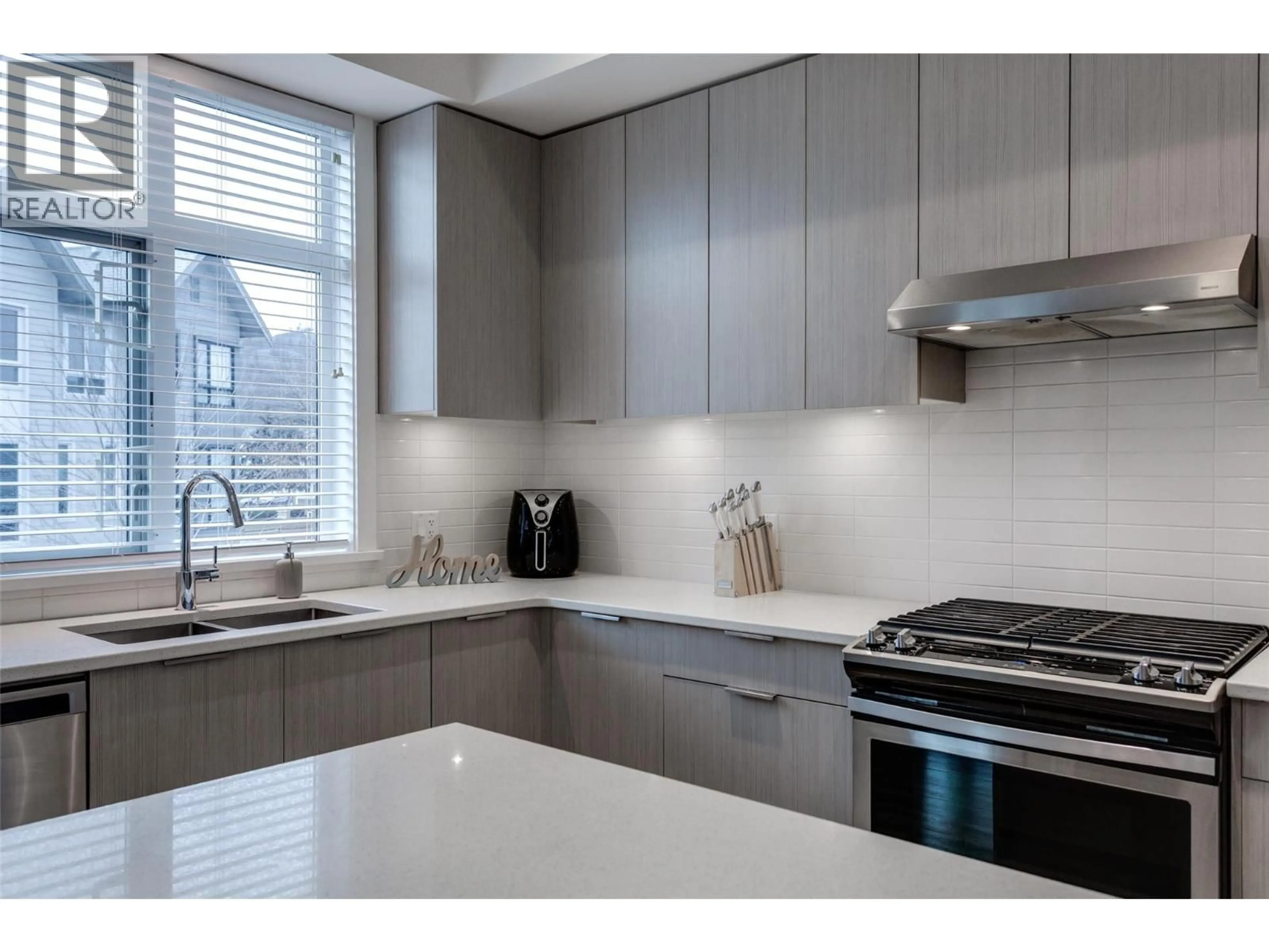 Unknown for 4 - 170 CELANO CRESCENT, Kelowna British Columbia V1V0B6
