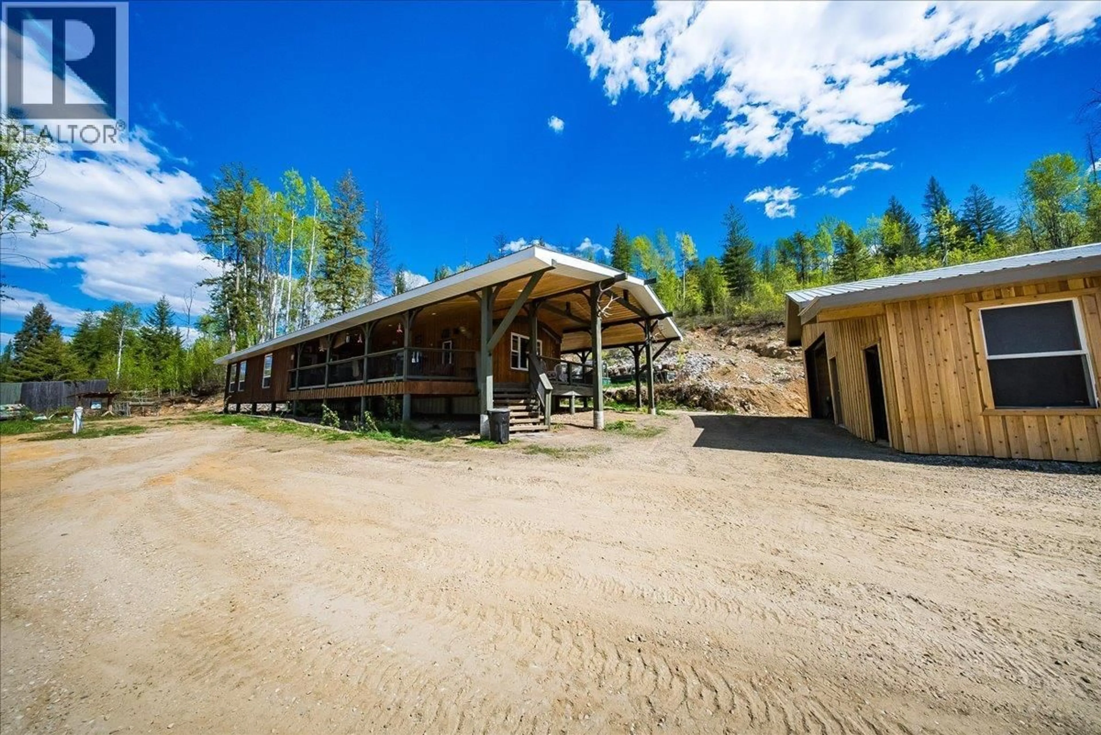 Patio, building for 1232 MCLEOD ROAD, Beaver Falls British Columbia V0G1L1