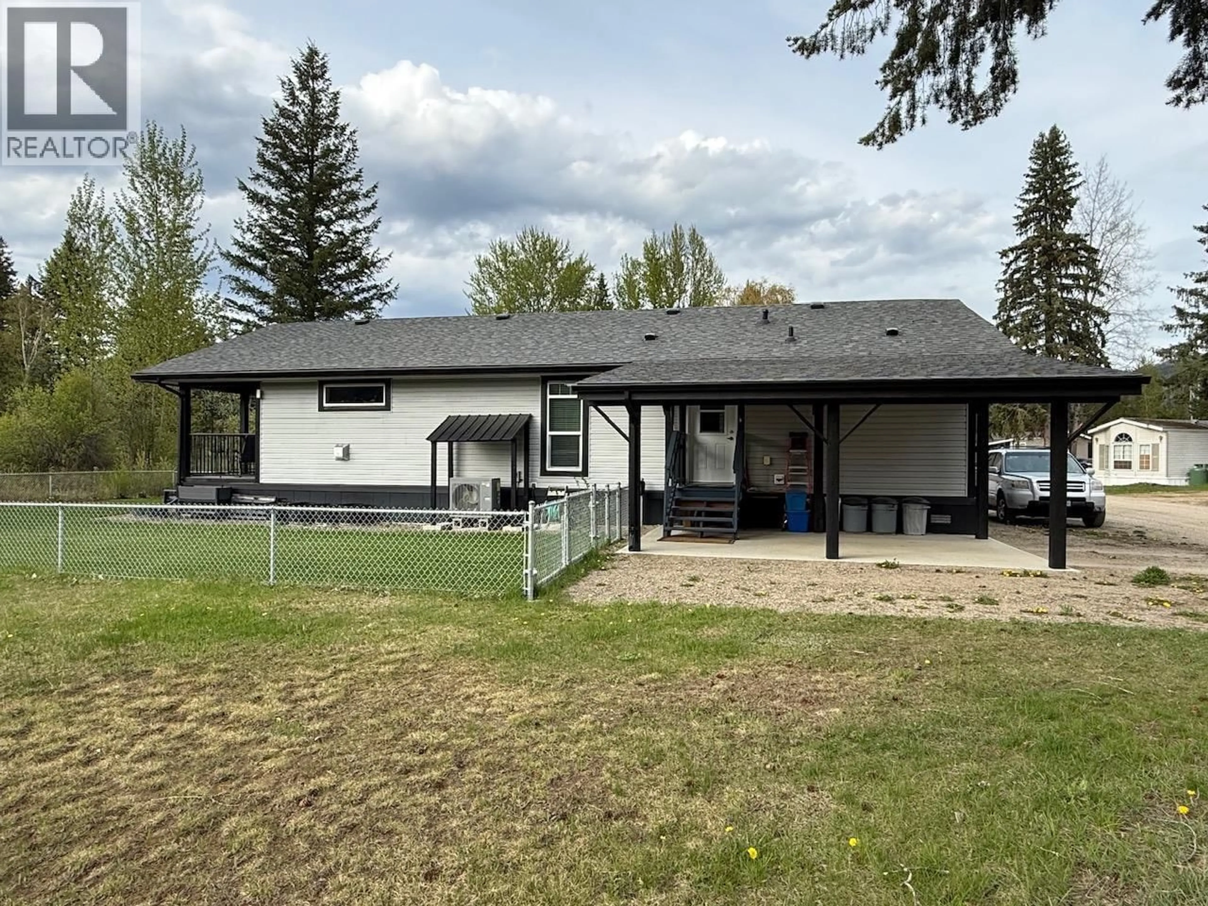 A pic from outside/outdoor area/front of a property/back of a property/a pic from drone, unknown for 25A - 121 FERRY ROAD, Clearwater British Columbia V0E1N0