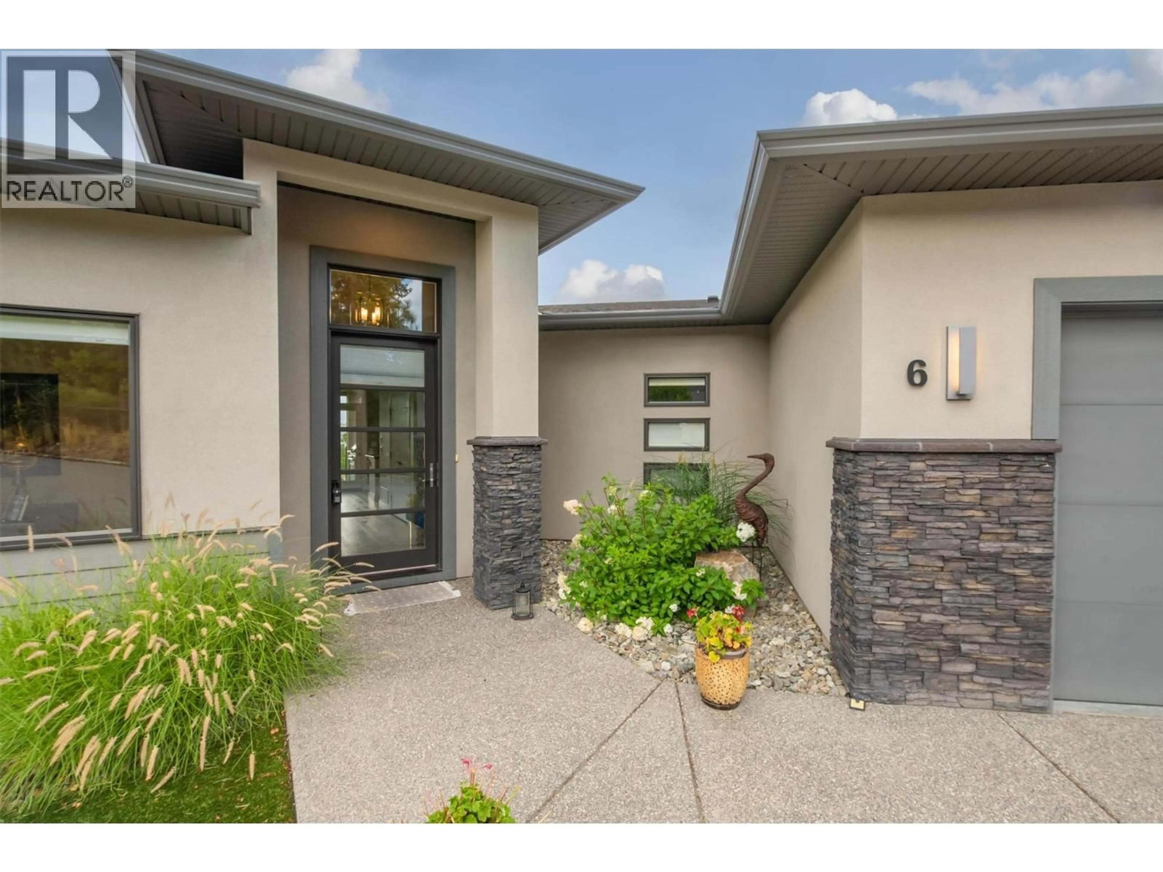 Unknown for 6 - 514 QUARTZ CRESCENT, Kelowna British Columbia v1w5c5