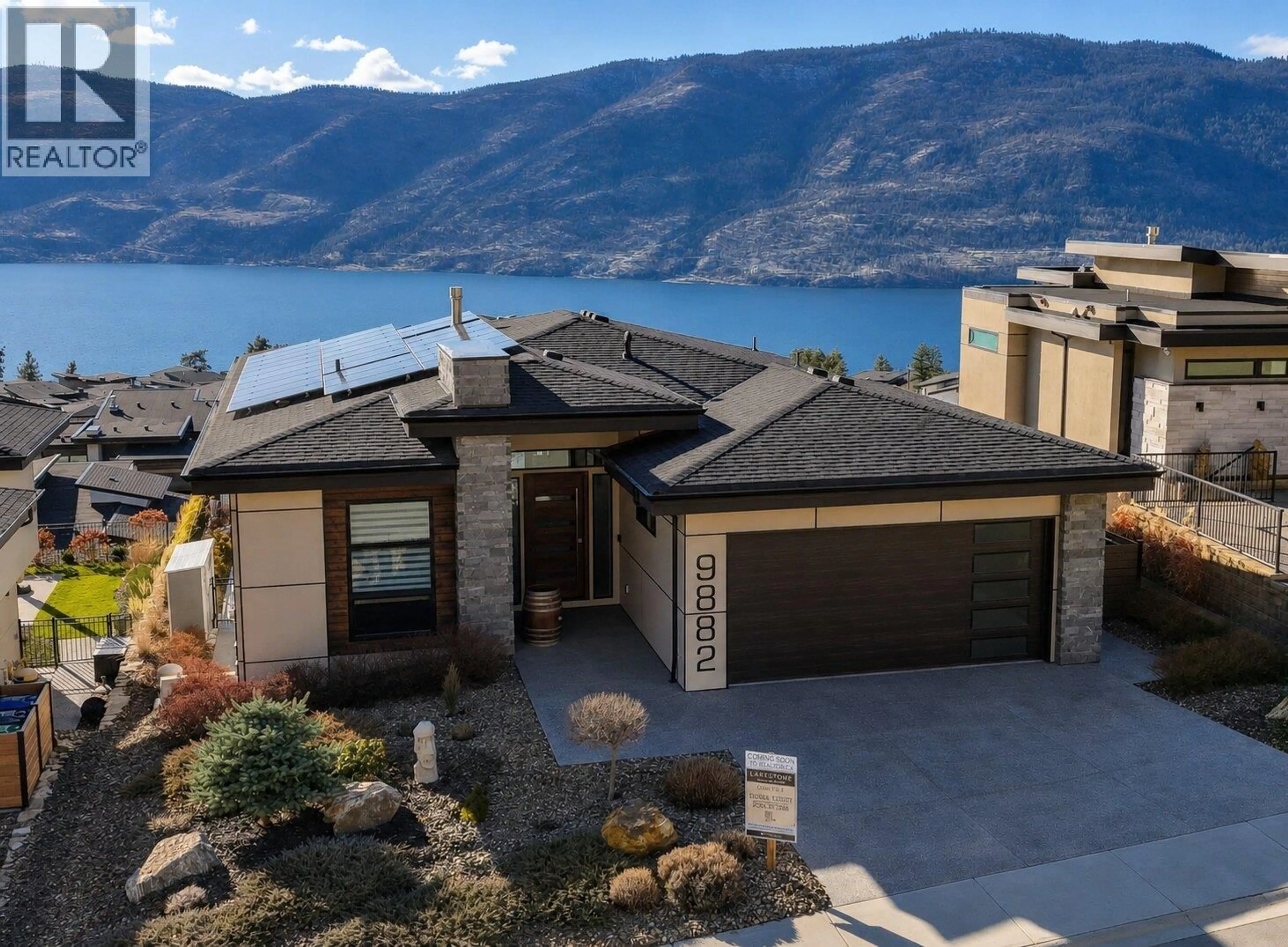 Home with vinyl exterior material, water/lake/river/ocean view for 9882 BEACON HILL DRIVE, Lake Country British Columbia V4V0A9