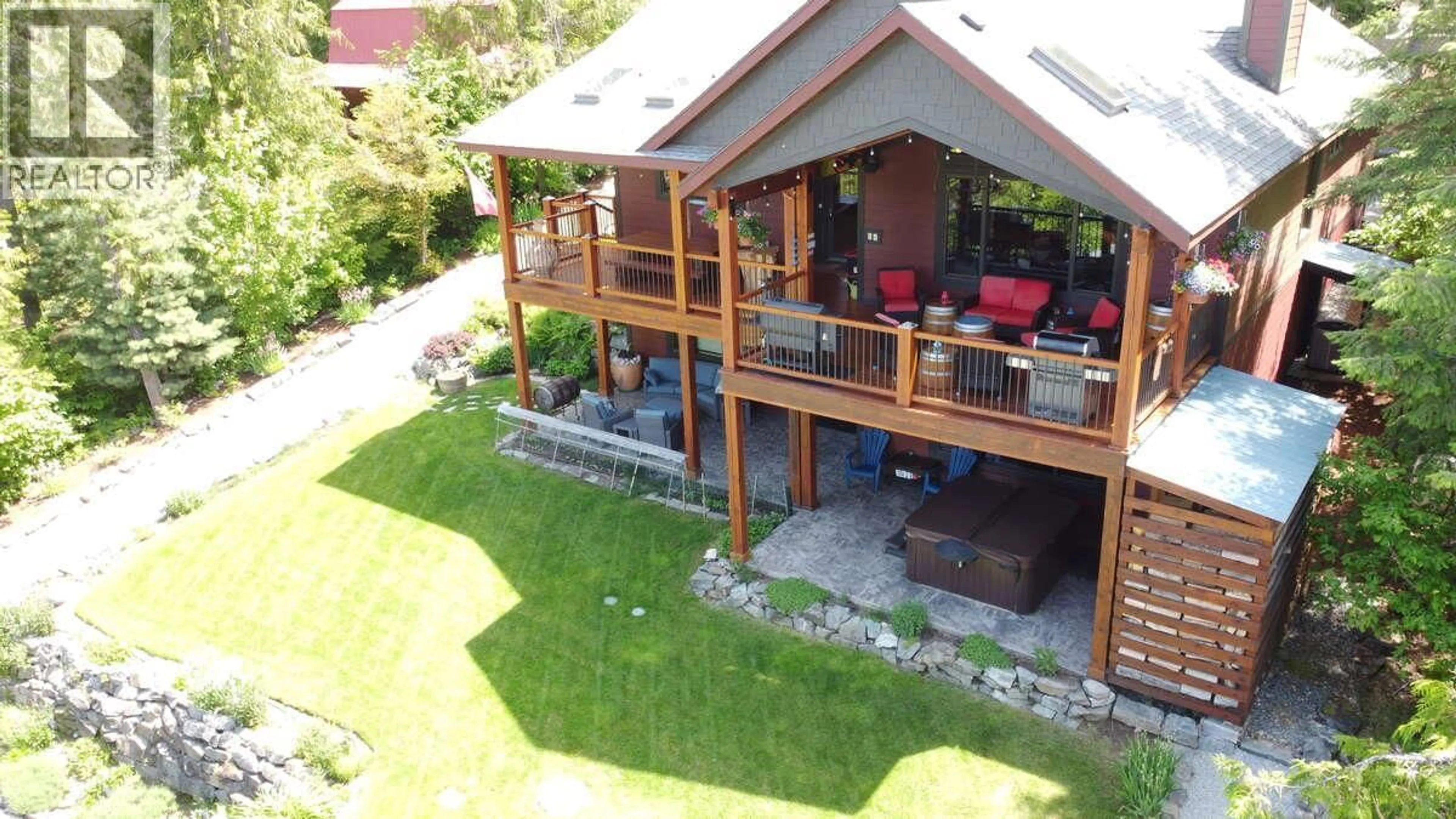 A pic from outside/outdoor area/front of a property/back of a property/a pic from drone, unknown for 82 WALKER ROAD, Enderby British Columbia V0E1V5