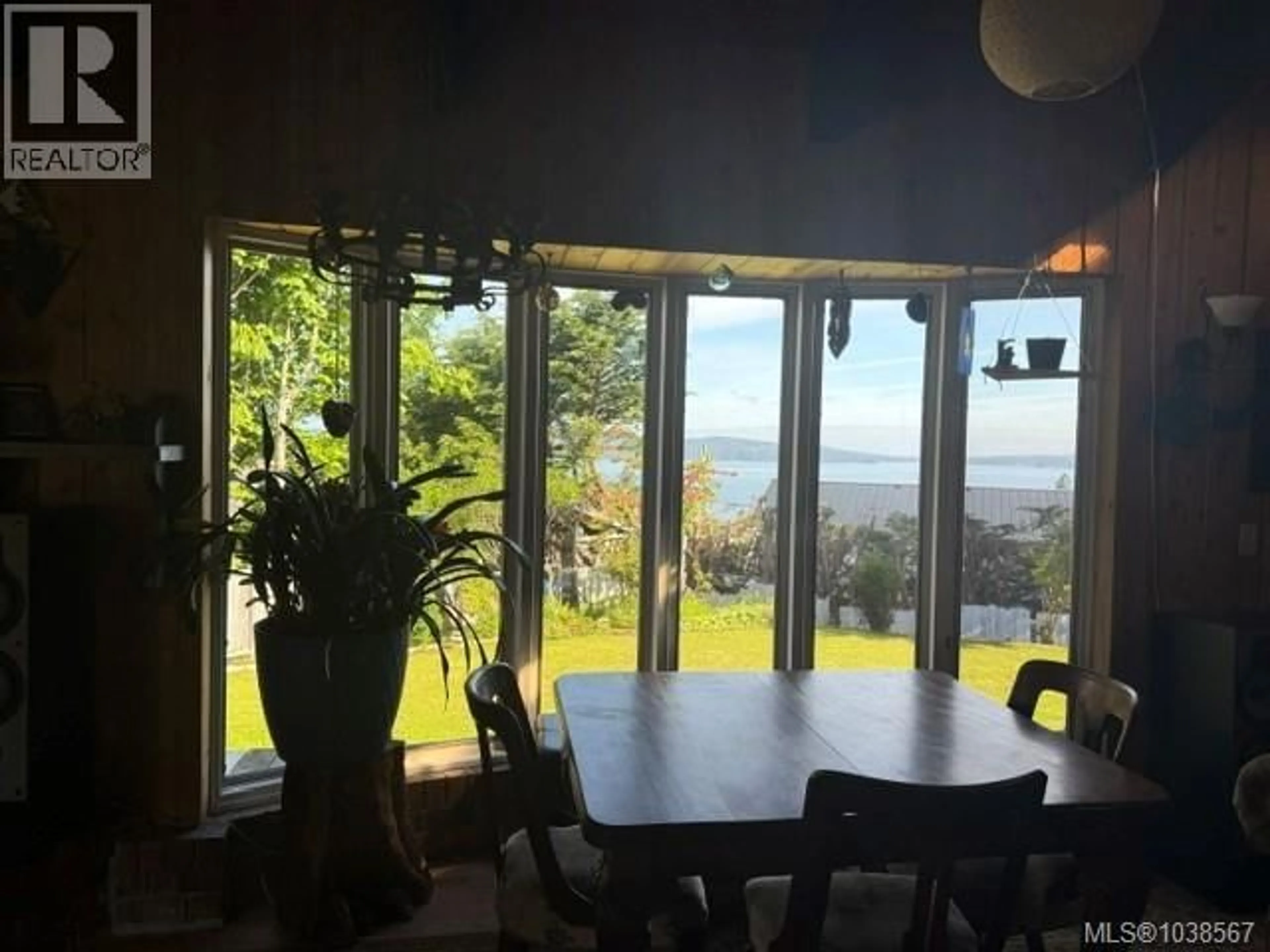 Dining room, wood/laminate floor for 2688 BROCKINGTON PLACE, Port McNeill British Columbia V0N2R0