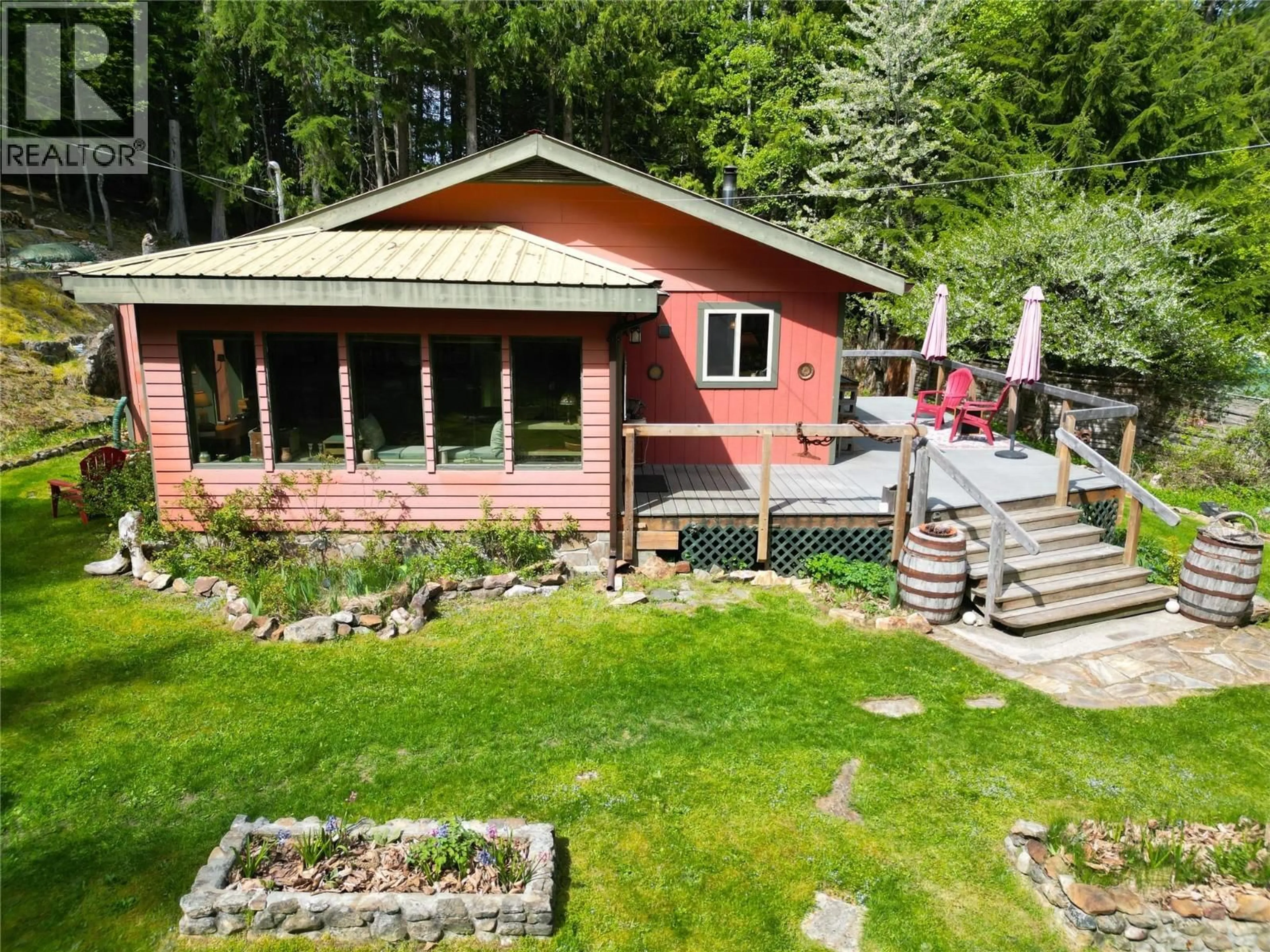 A pic from outside/outdoor area/front of a property/back of a property/a pic from drone, unknown for 281 IWANIK ROAD, Procter British Columbia V1L0B5