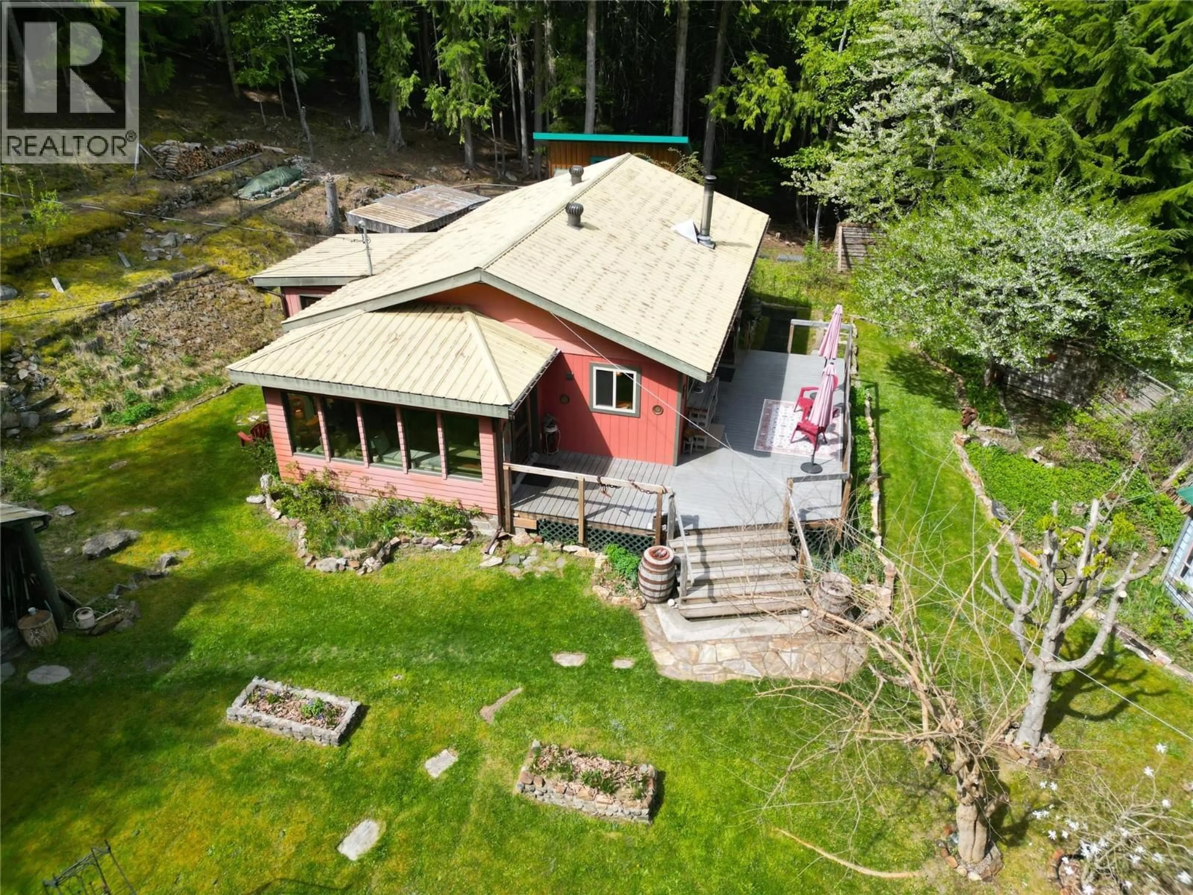A pic from outside/outdoor area/front of a property/back of a property/a pic from drone, unknown for 281 IWANIK ROAD, Procter British Columbia V1L0B5