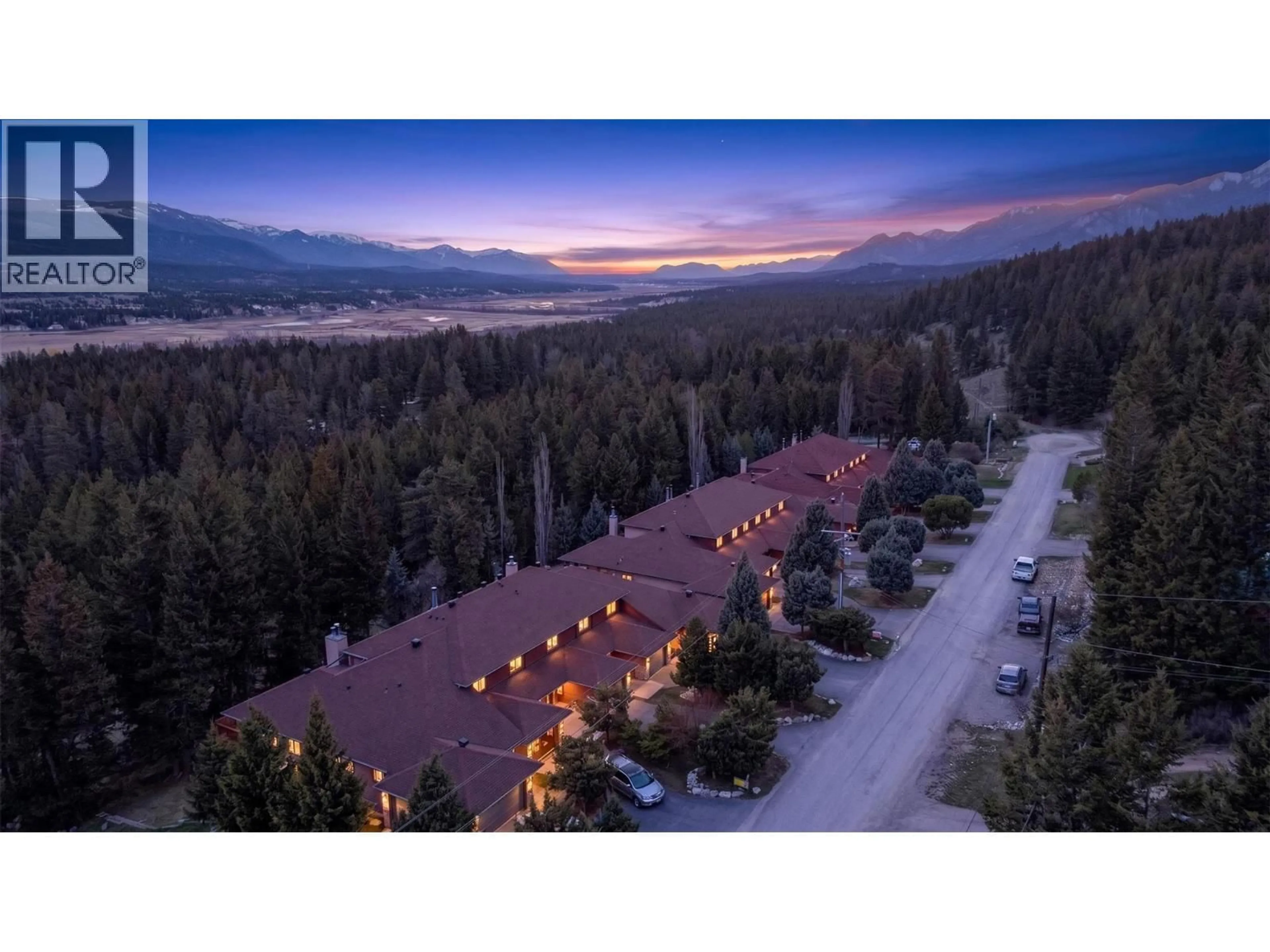 A pic from outside/outdoor area/front of a property/back of a property/a pic from drone, mountain view for 7 - 4939 HOT SPRINGS ROAD, Fairmont Hot Springs British Columbia V0B1L1