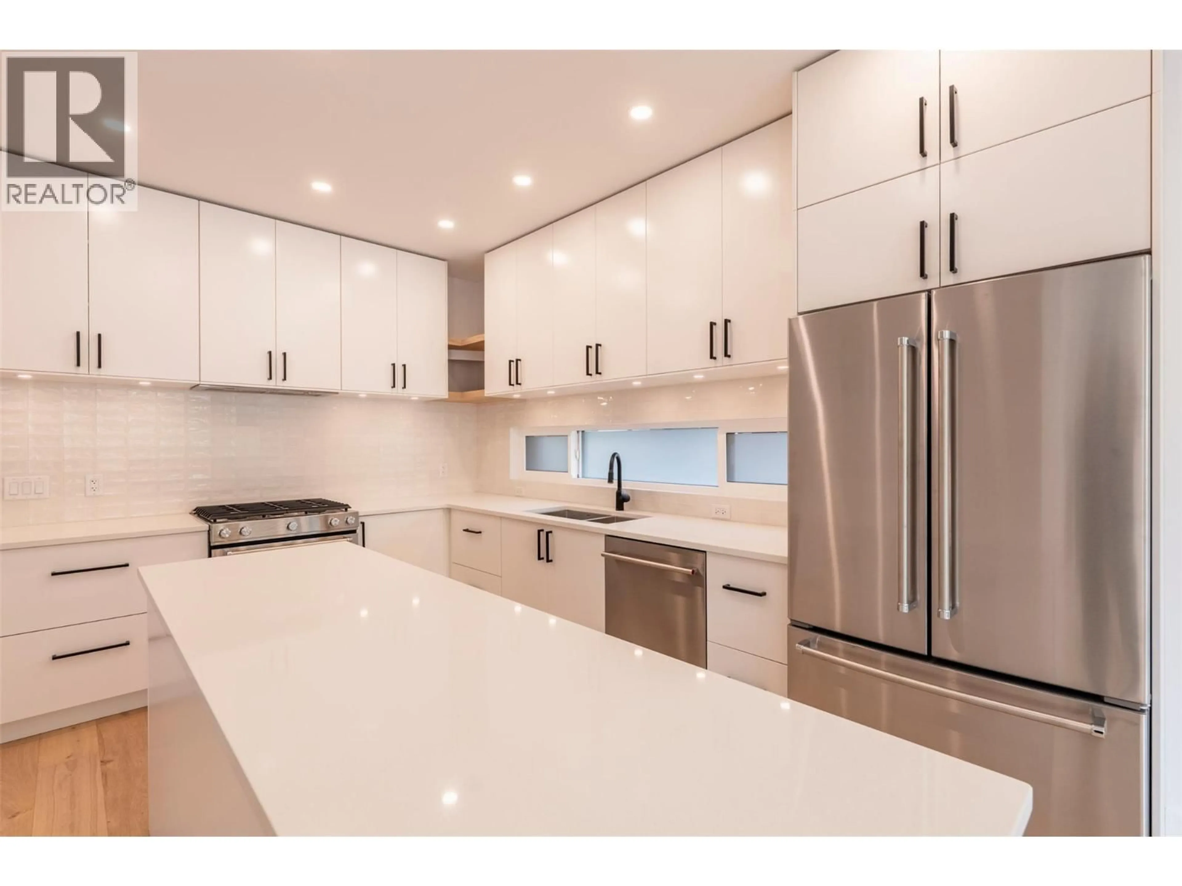 Contemporary kitchen, ceramic/tile floor for B - 518 ROBSON STREET, Nelson British Columbia V1L5A7