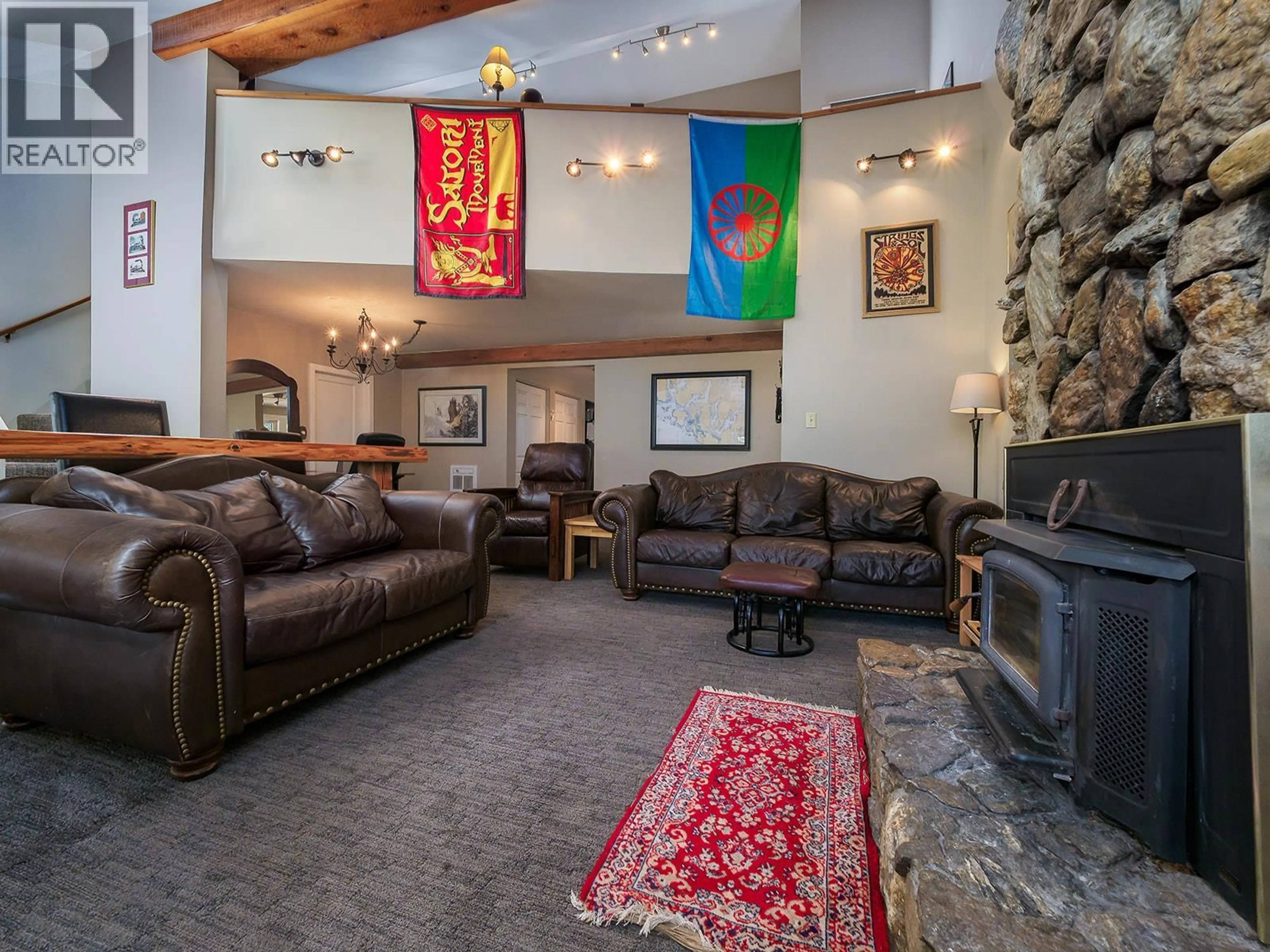 Lobby for 2468 GOLDEN DONALD UPPER ROAD, Golden British Columbia V0A1H1