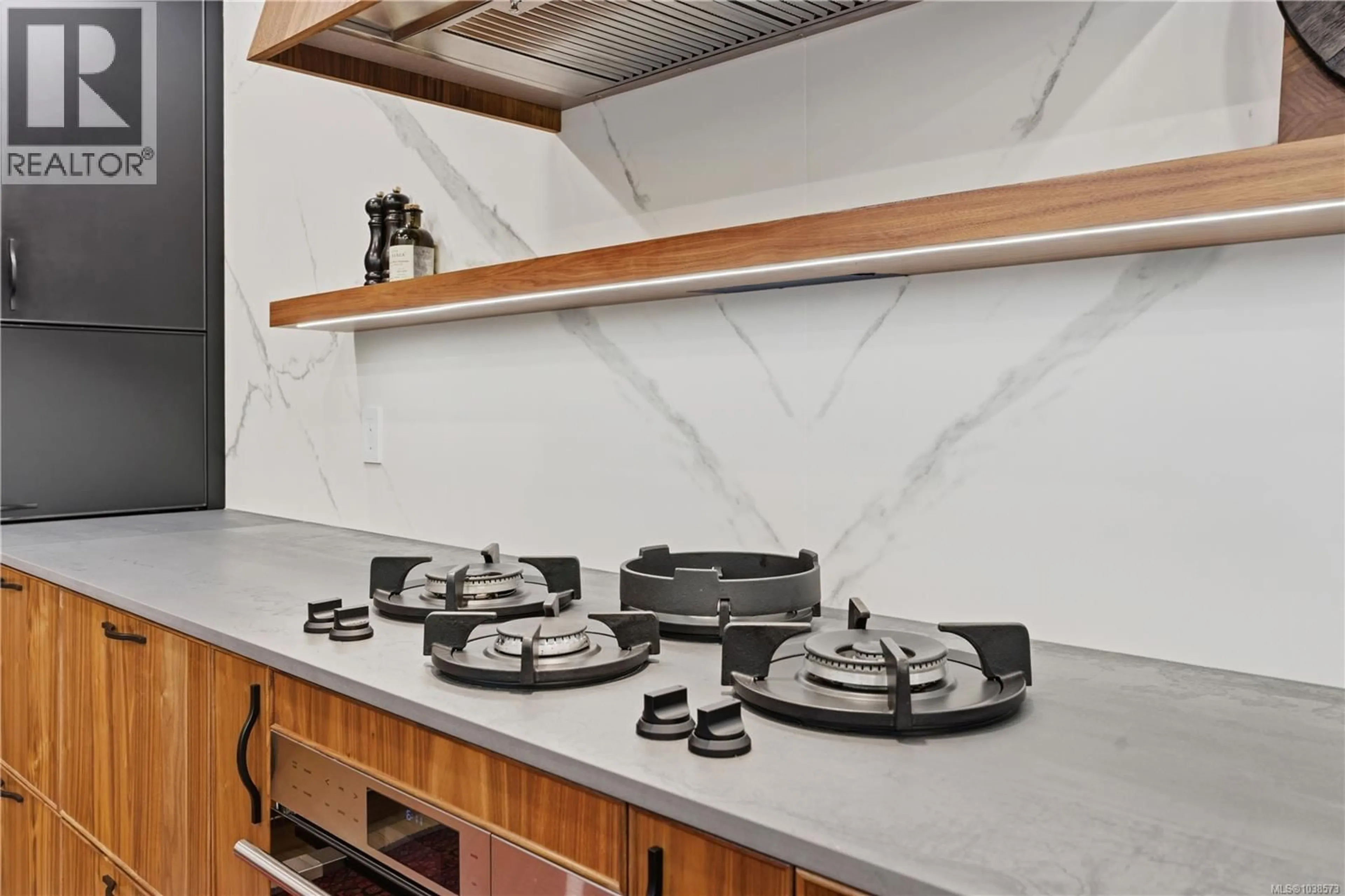 Contemporary kitchen, ceramic/tile floor for 560 KAY STREET, Saanich British Columbia V8Z2L3