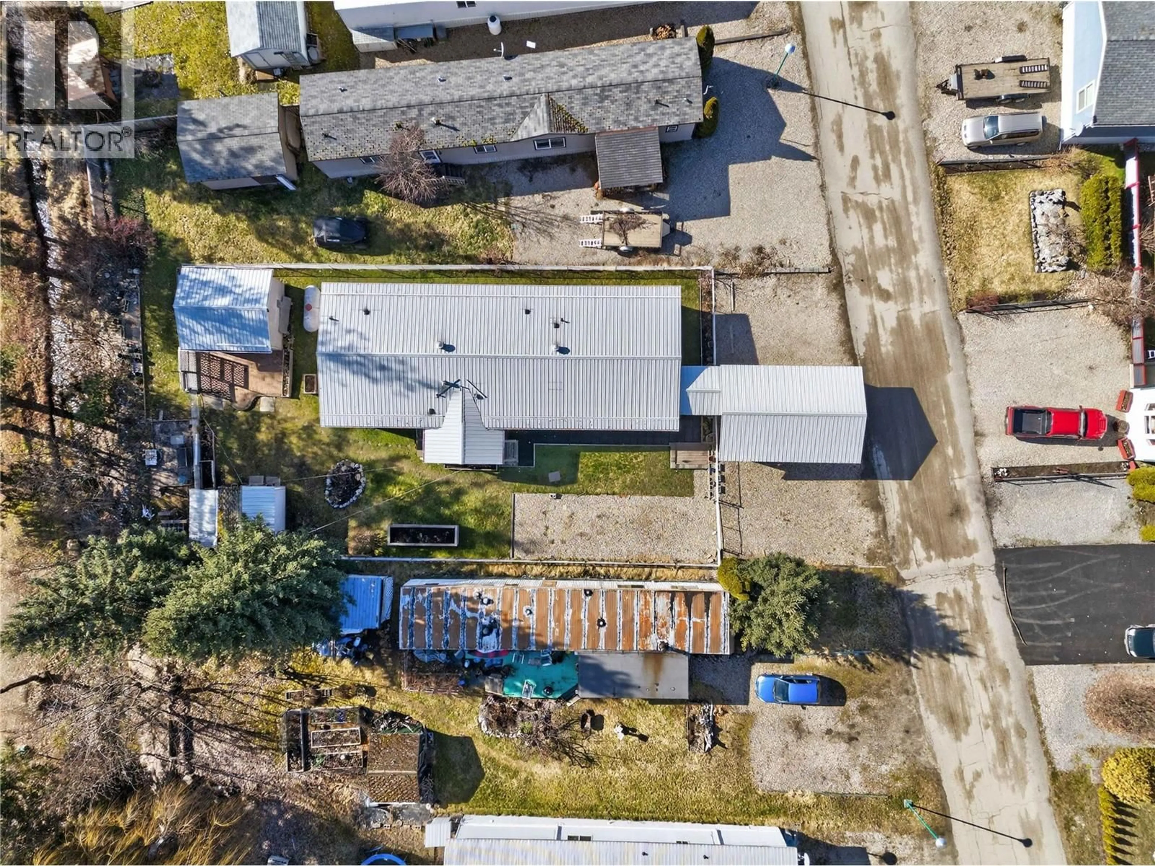 A pic from outside/outdoor area/front of a property/back of a property/a pic from drone, street for 11 - 5 BC97A HIGHWAY, Sicamous British Columbia V0E2V1