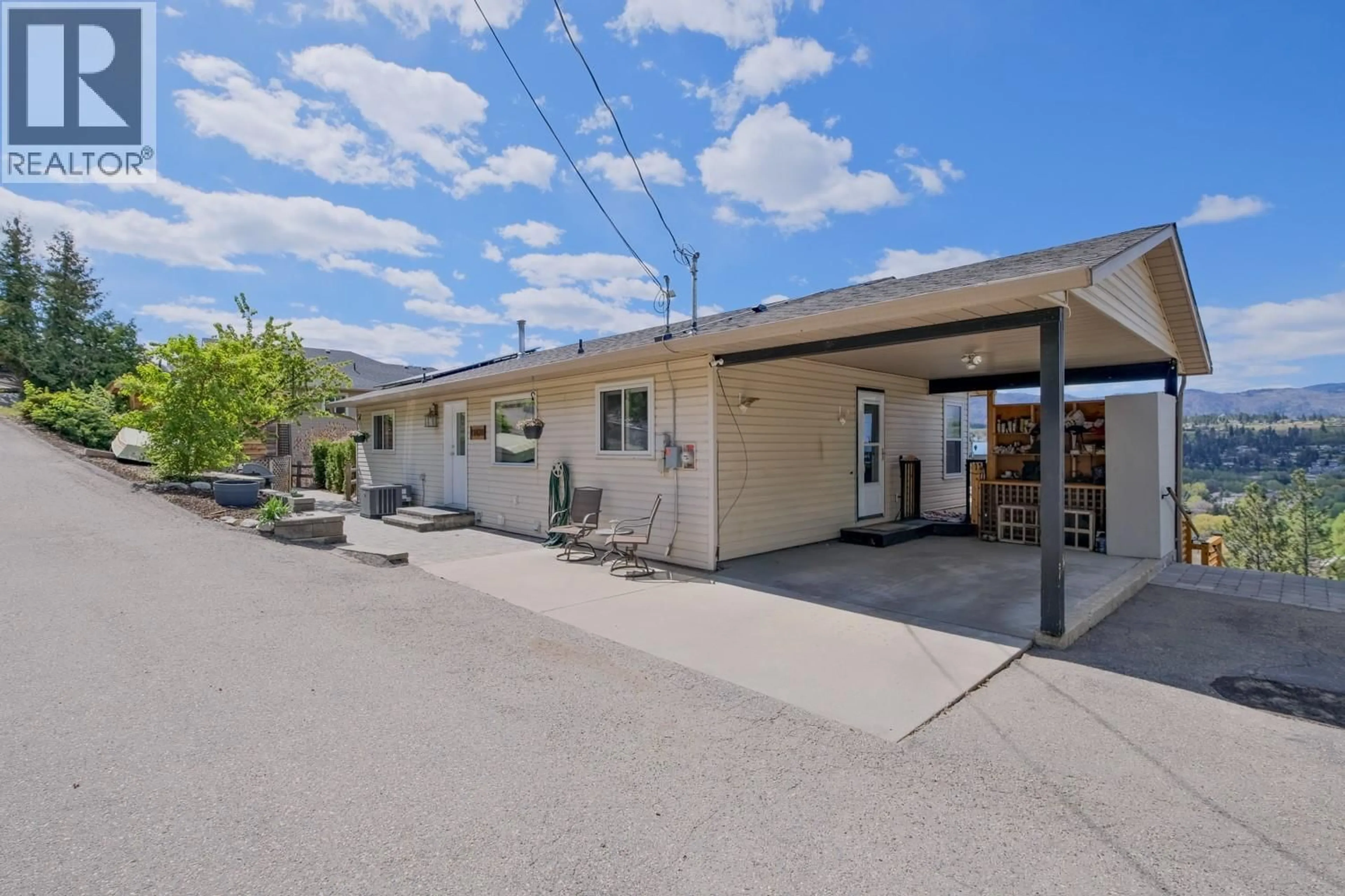 Patio, street for 11420 DARLENE ROAD, Lake Country British Columbia V4V1Y4