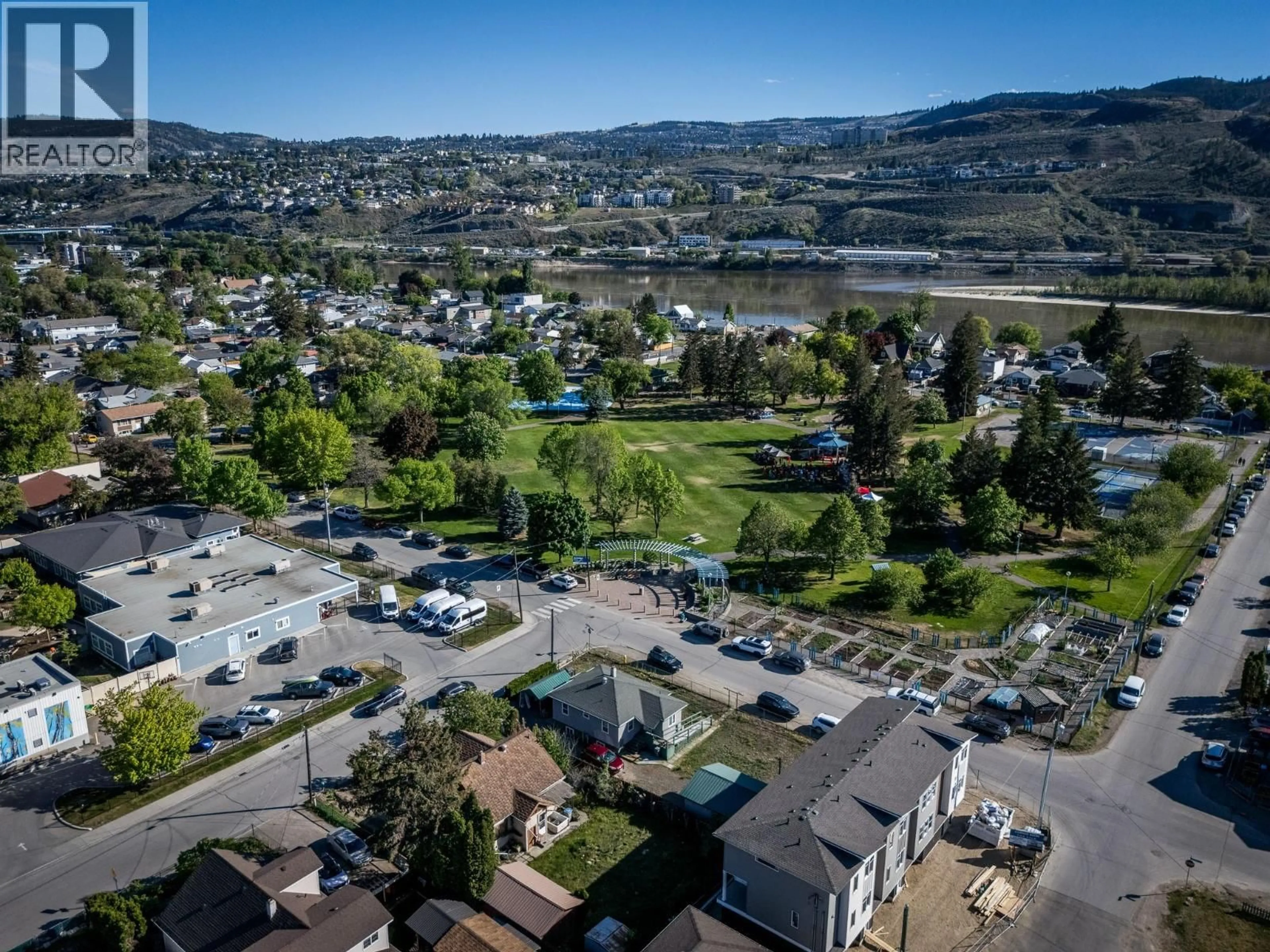 A pic from outside/outdoor area/front of a property/back of a property/a pic from drone, mountain view for 164 HOLWAY STREET, Kamloops British Columbia V2B4A4