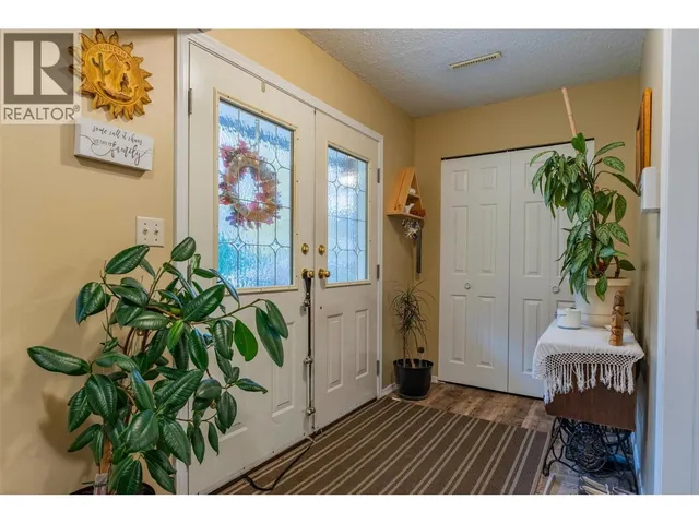 1224 THIRD AVENUE, Trail 4