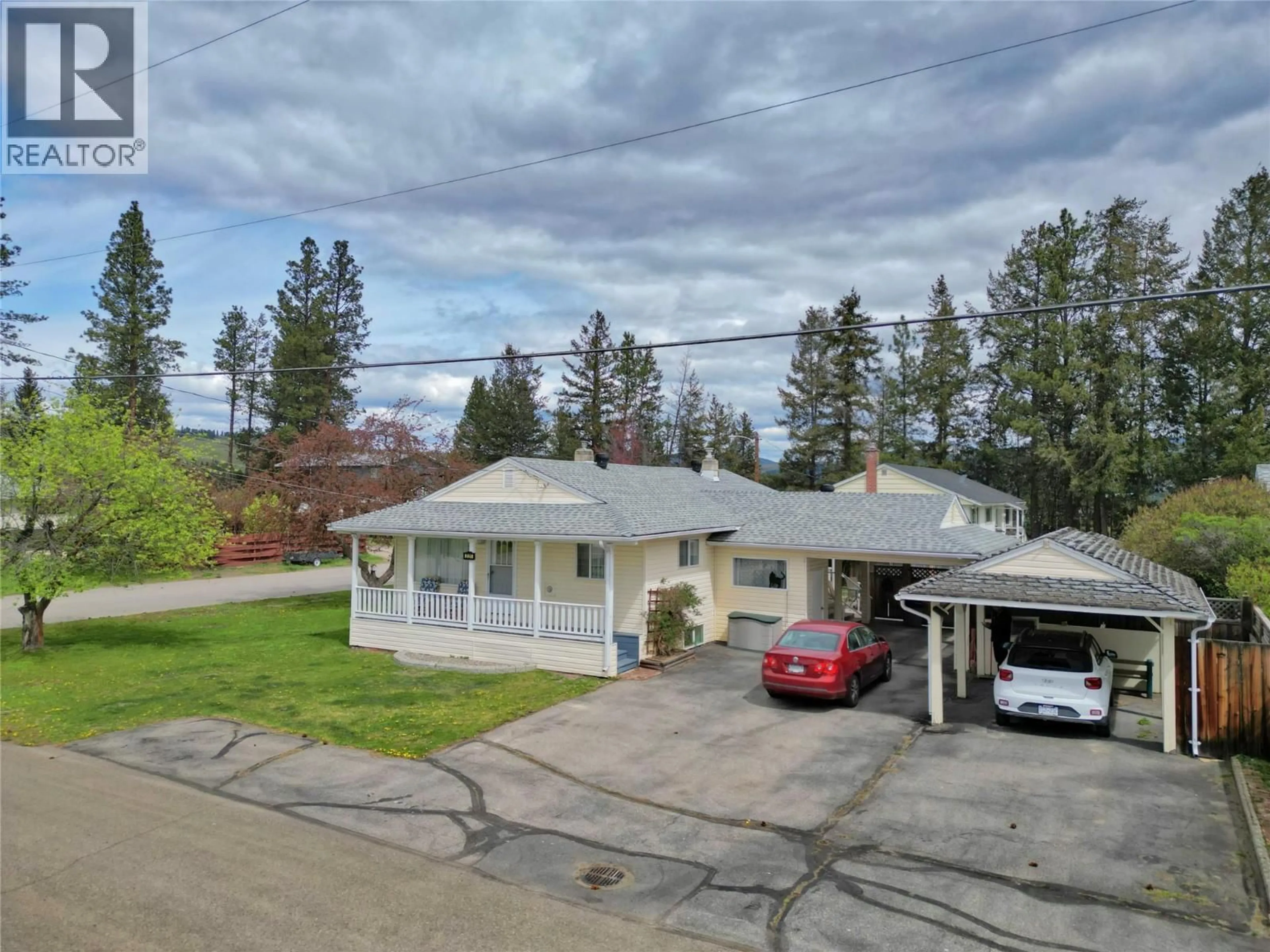 A pic from outside/outdoor area/front of a property/back of a property/a pic from drone, street for 221 MOODY STREET, Princeton British Columbia V0X1W0