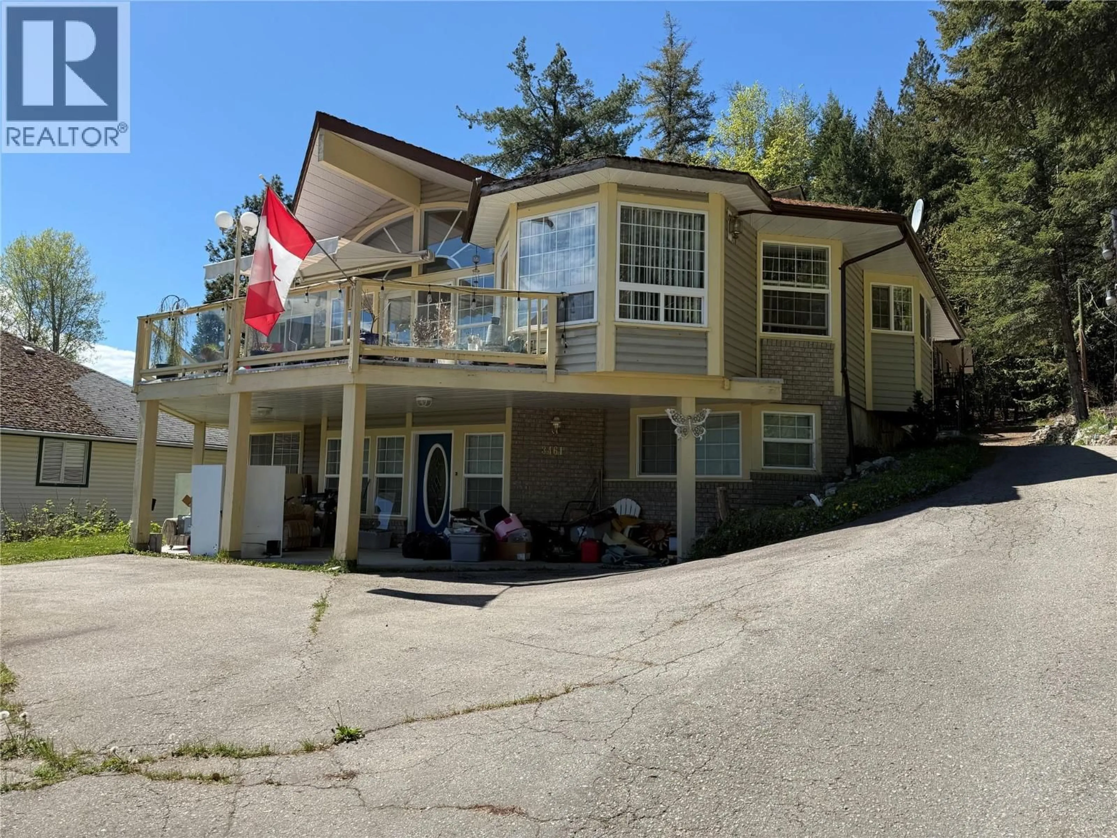 A pic from outside/outdoor area/front of a property/back of a property/a pic from drone, unknown for 3461 BODARD ROAD, Nelson British Columbia V1L6T3
