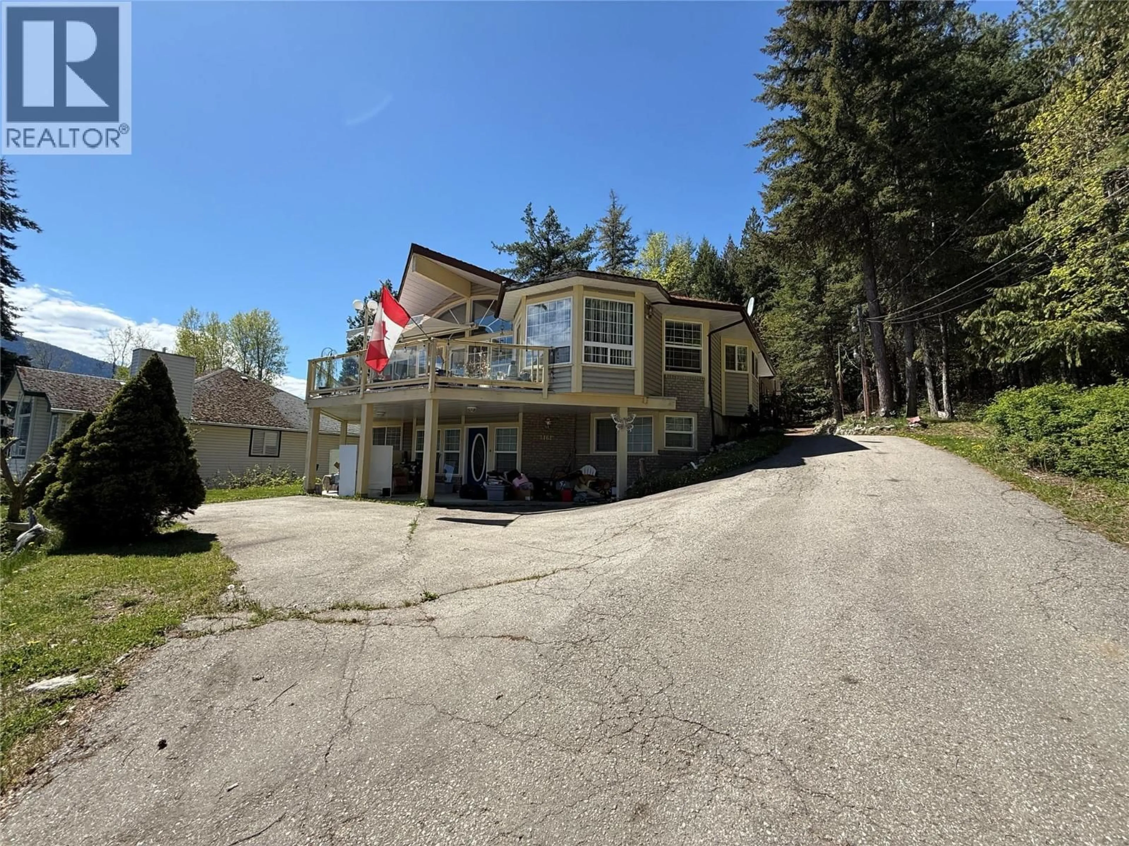 A pic from outside/outdoor area/front of a property/back of a property/a pic from drone, unknown for 3461 BODARD ROAD, Nelson British Columbia V1L6T3