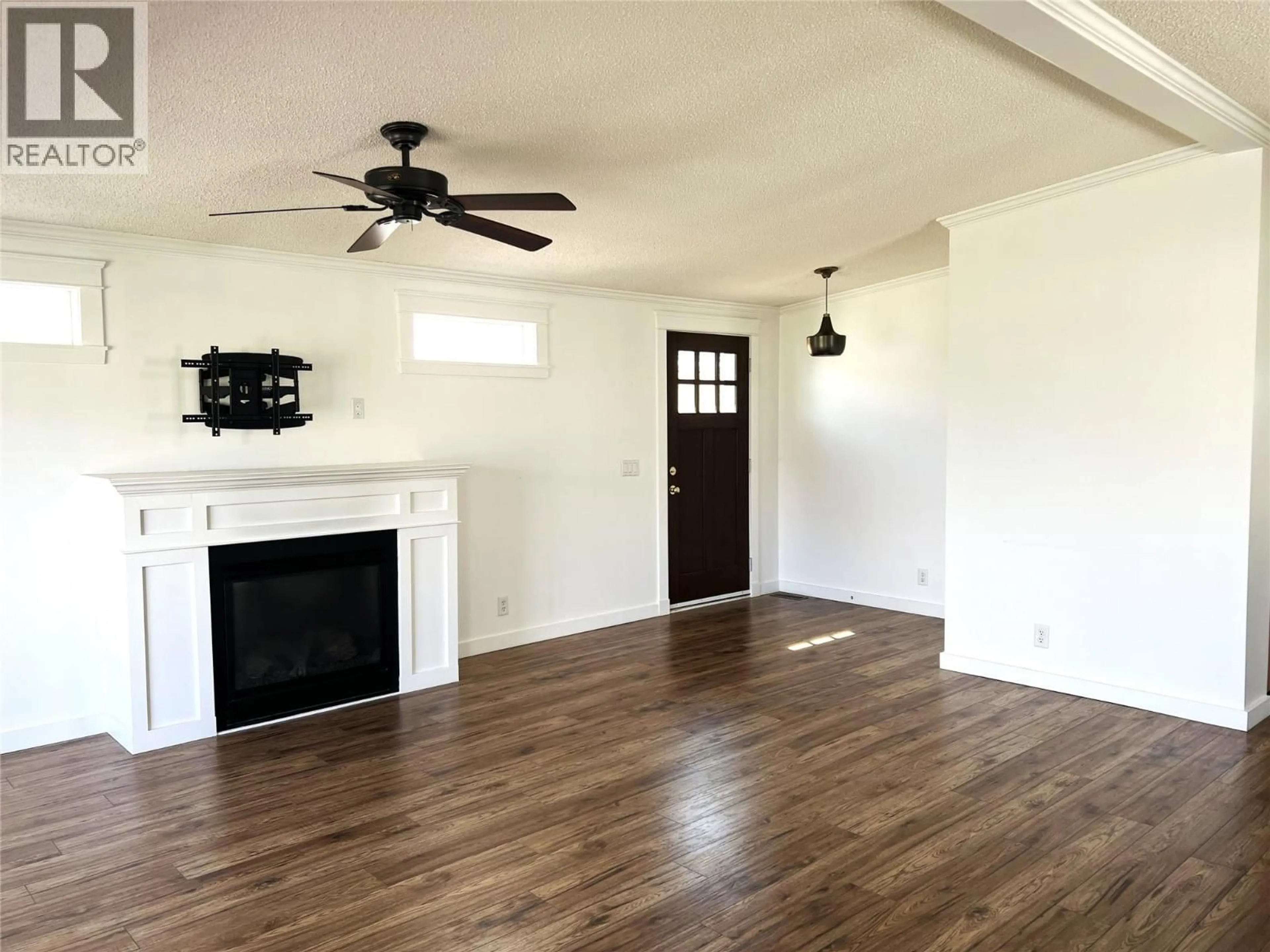 A pic of a room for 101 - 2932 BUCKLEY ROAD, Sorrento British Columbia V0E2W1