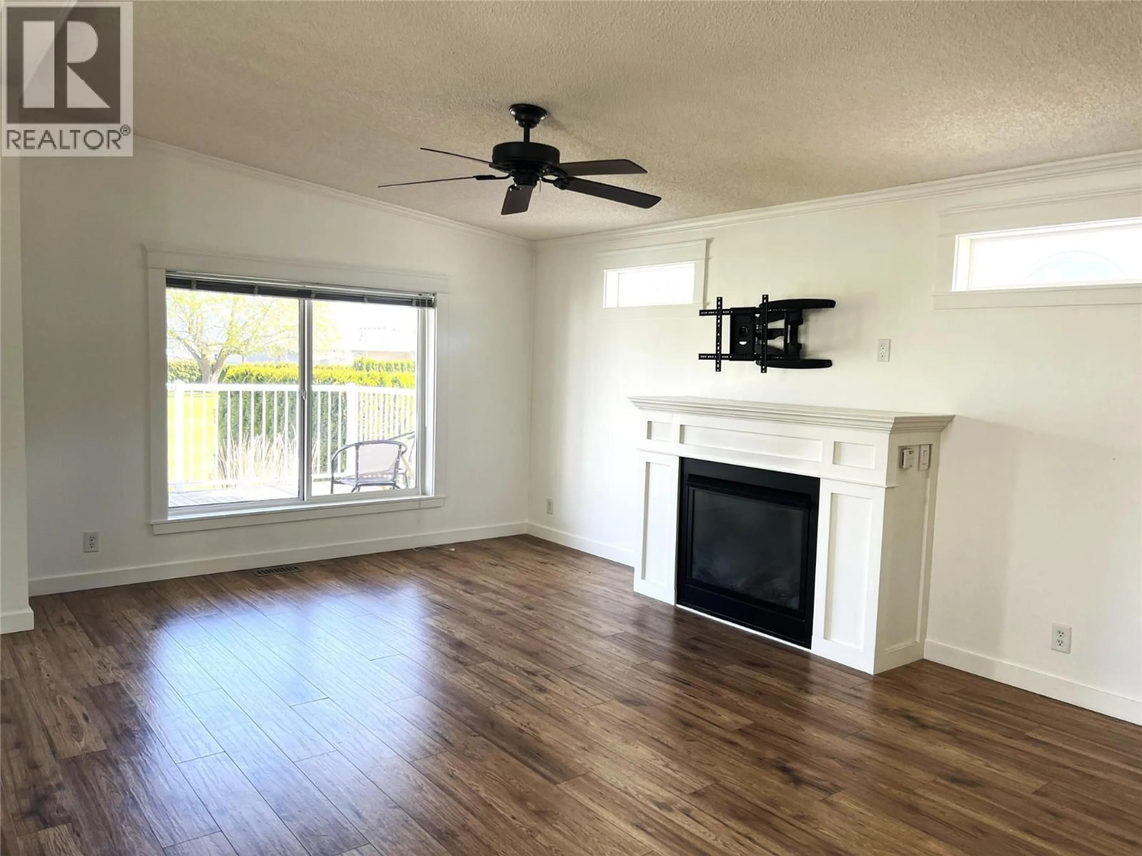 A pic of a room for 101 - 2932 BUCKLEY ROAD, Sorrento British Columbia V0E2W1